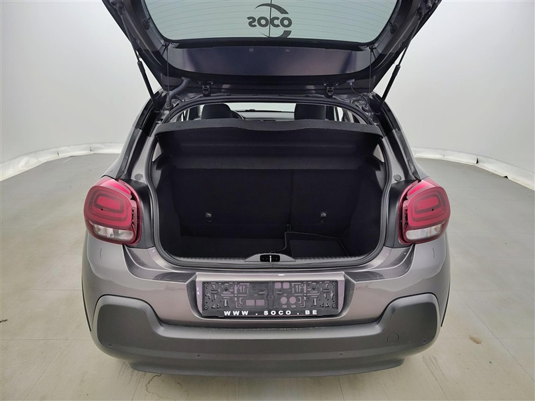 Citroen C3 1.2i PureTech Shine CARPLAY / FULL LED / JA 16" (2023) - Photo 14