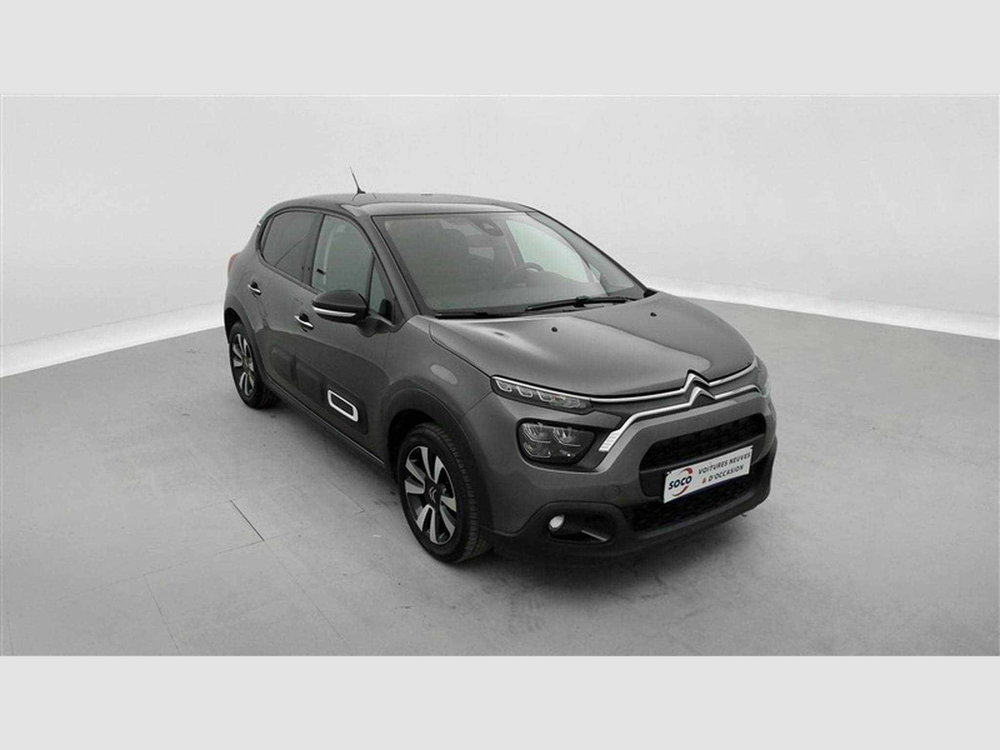 Citroen C3 1.2i PureTech Shine CARPLAY / FULL LED / JA 16" (2023) - Photo 20