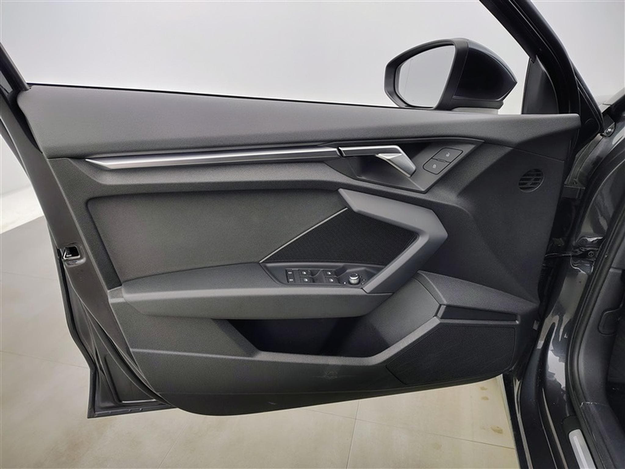 Audi A3 30 TFSI Advanced S-tronic Navi / Led / PDC (2023) - Photo 17