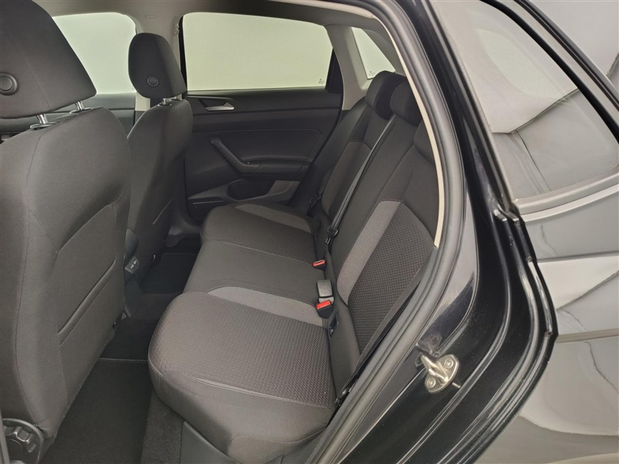 VW Polo 1.0 TSI 95Cv DSG Urban CARPLAY / CAMERA / PDC / ALU (2024) - Photo 13