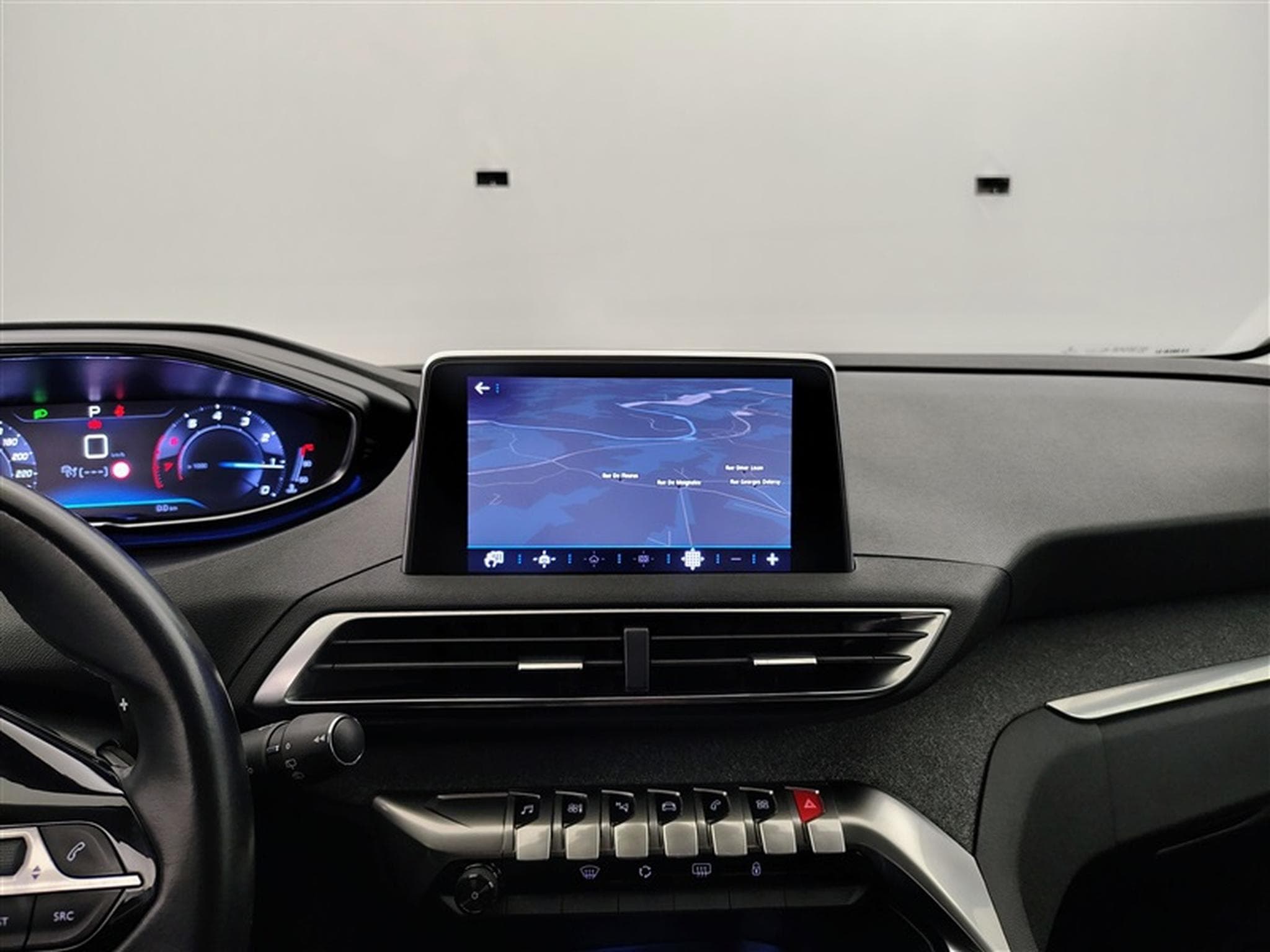 Peugeot 3008 1.2 PureTech 130cv EAT8 Allure NAVI / KEYLESS / CAMERA (2019) - Photo 9