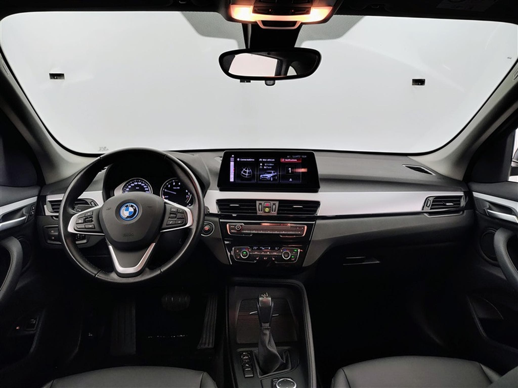BMW X1 PHEV 1.5iA xDrive25e Cuir / Navi / Led (2022) - Photo 8