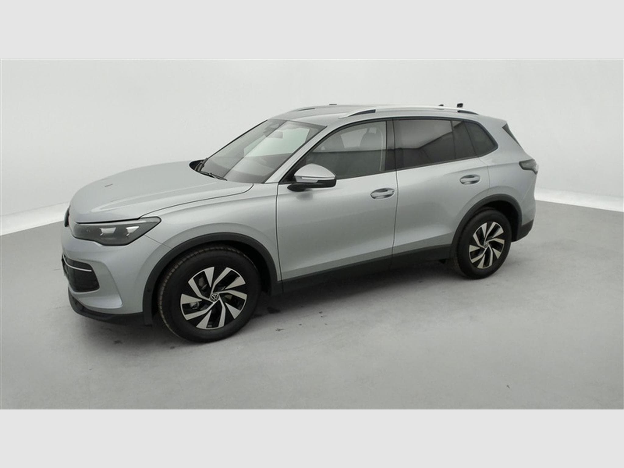 VW Tiguan 1.5 TSI 130cv DSG United CARPLAY / FULL LED / CAMERA 360° (2026) - Photo 22