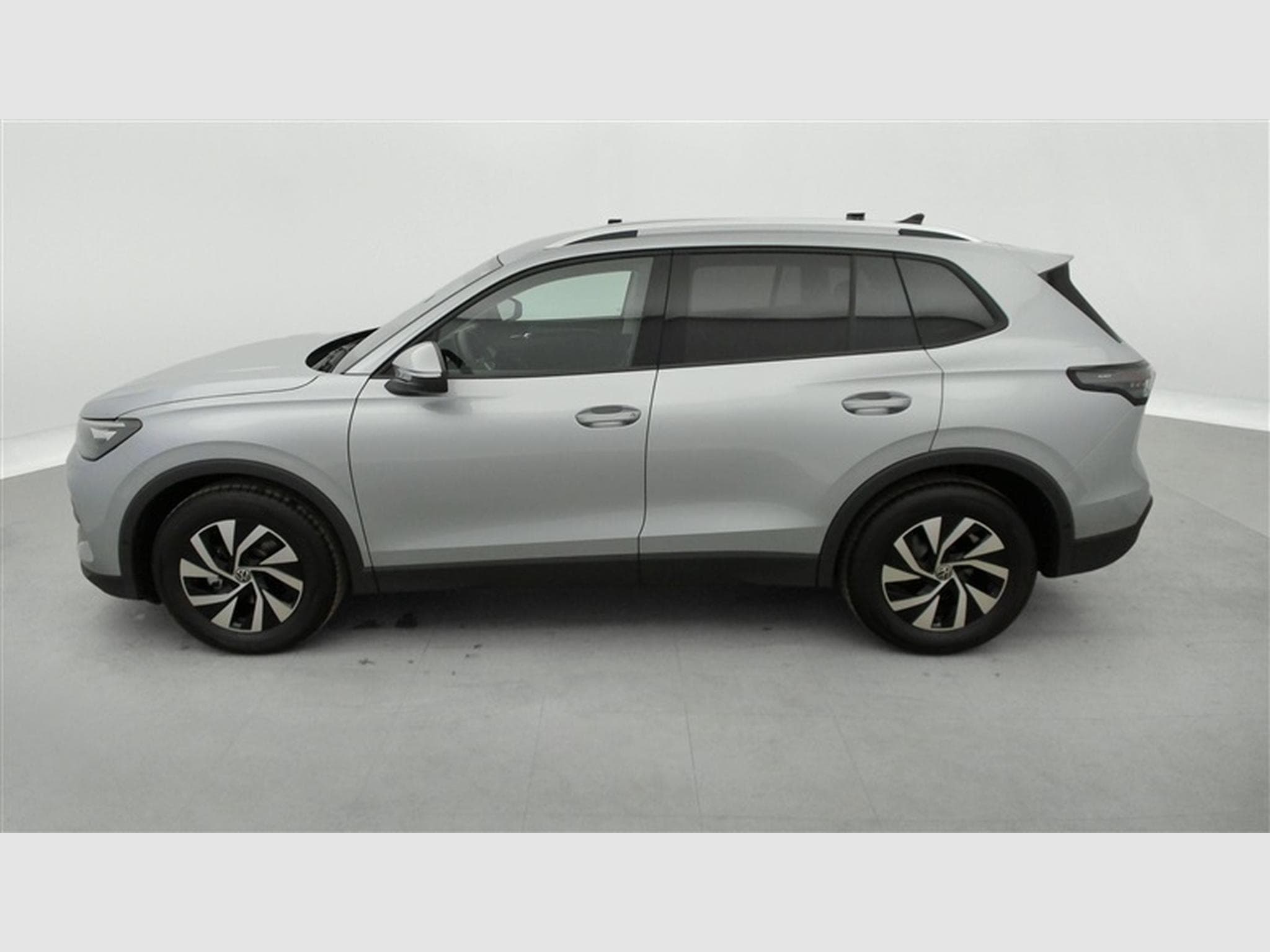 VW Tiguan 1.5 TSI 130cv DSG United CARPLAY / FULL LED / CAMERA 360° (2026) - Photo 3