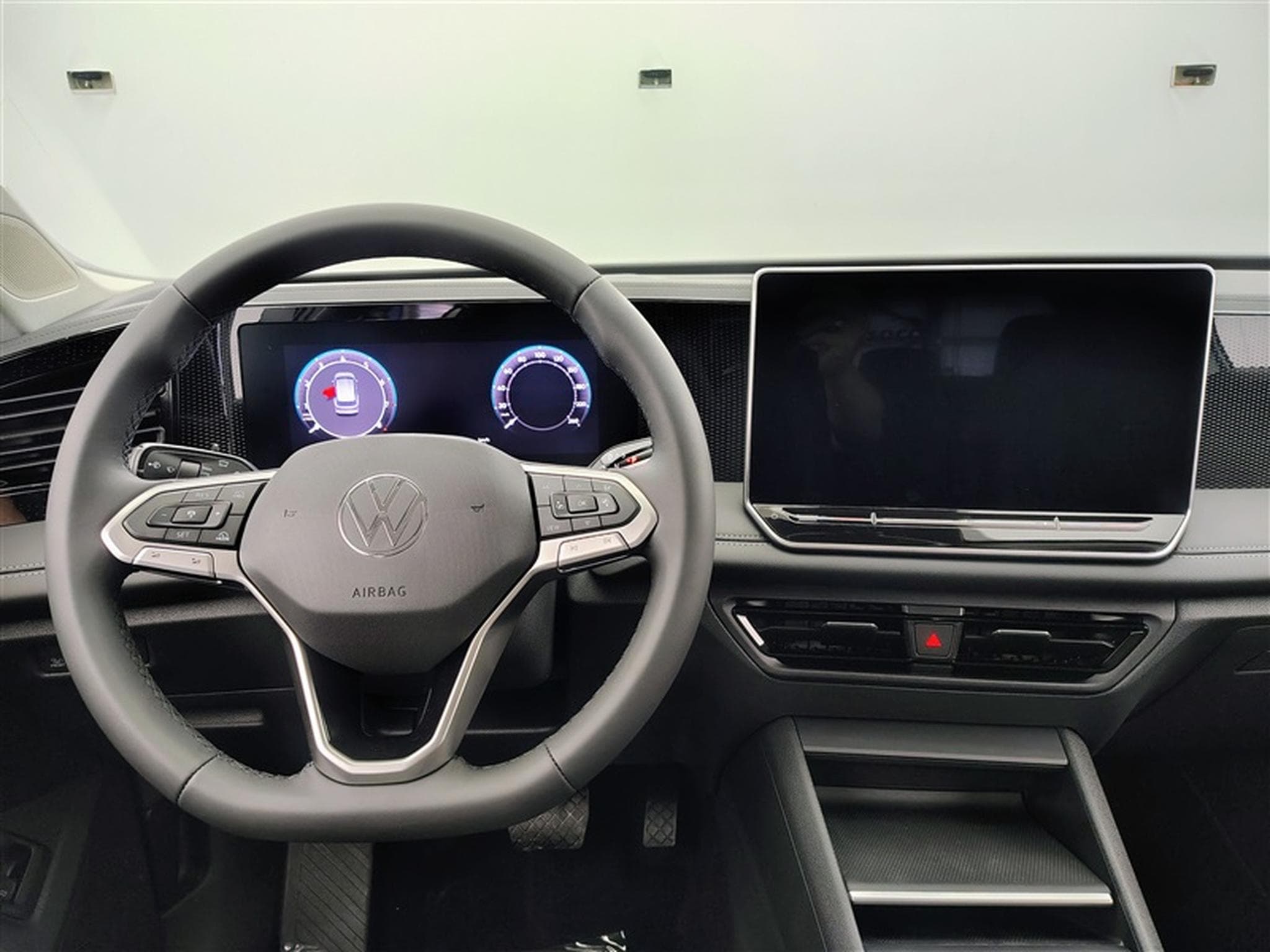 VW Tiguan 1.5 TSI 130cv DSG United CARPLAY / FULL LED / CAMERA 360° (2026) - Photo 9