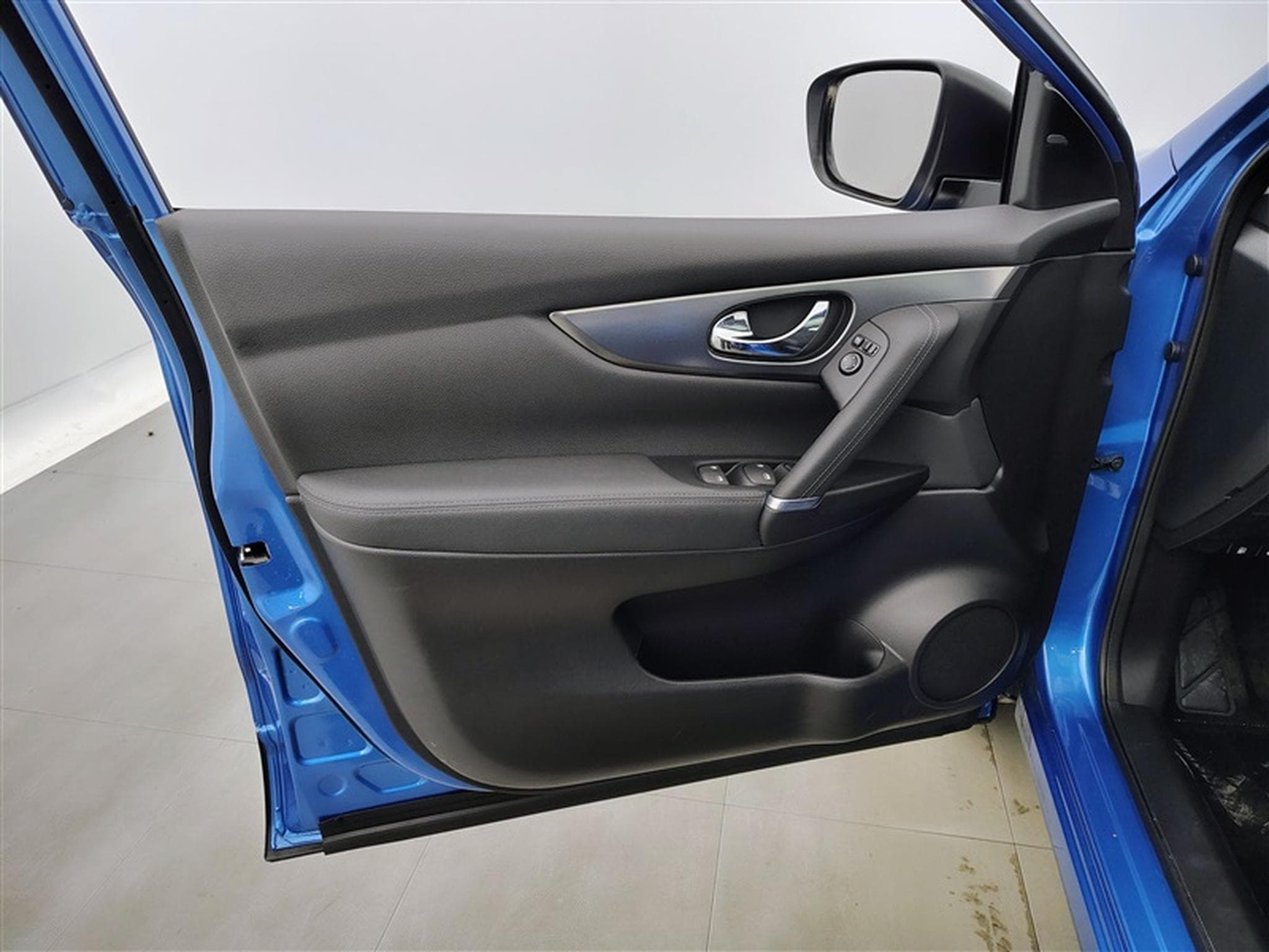 Nissan Qashqai 1.5 dCi Tekna Xtronic *NAVI/FULL LED/CAMERA360/CUIR/T.PANO* (2020) - Photo 17