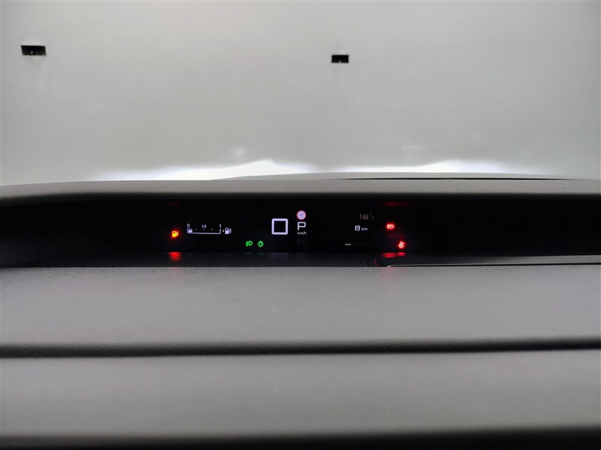 Citroen C3 Aircross 1.2 Hybrid 145Cv e-DCS6 Plus CARPLAY / CAMERA (2025) - Photo 10