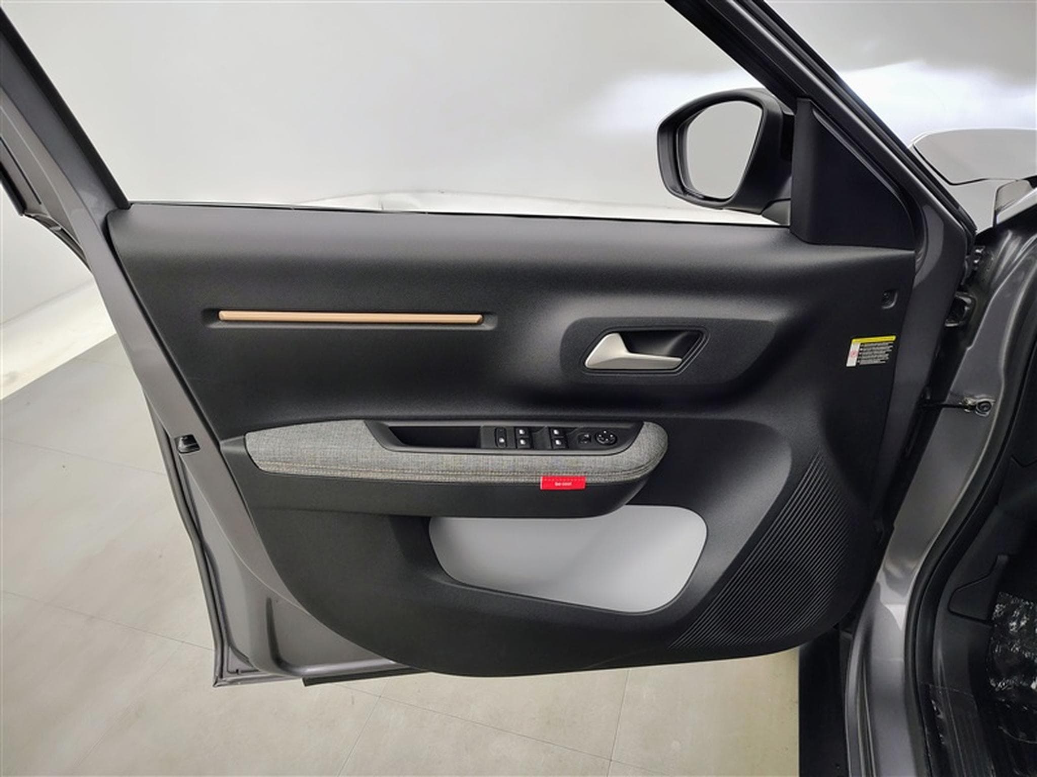 Citroen C3 Aircross 1.2 Hybrid 145Cv e-DCS6 Plus CARPLAY / CAMERA (2025) - Photo 17