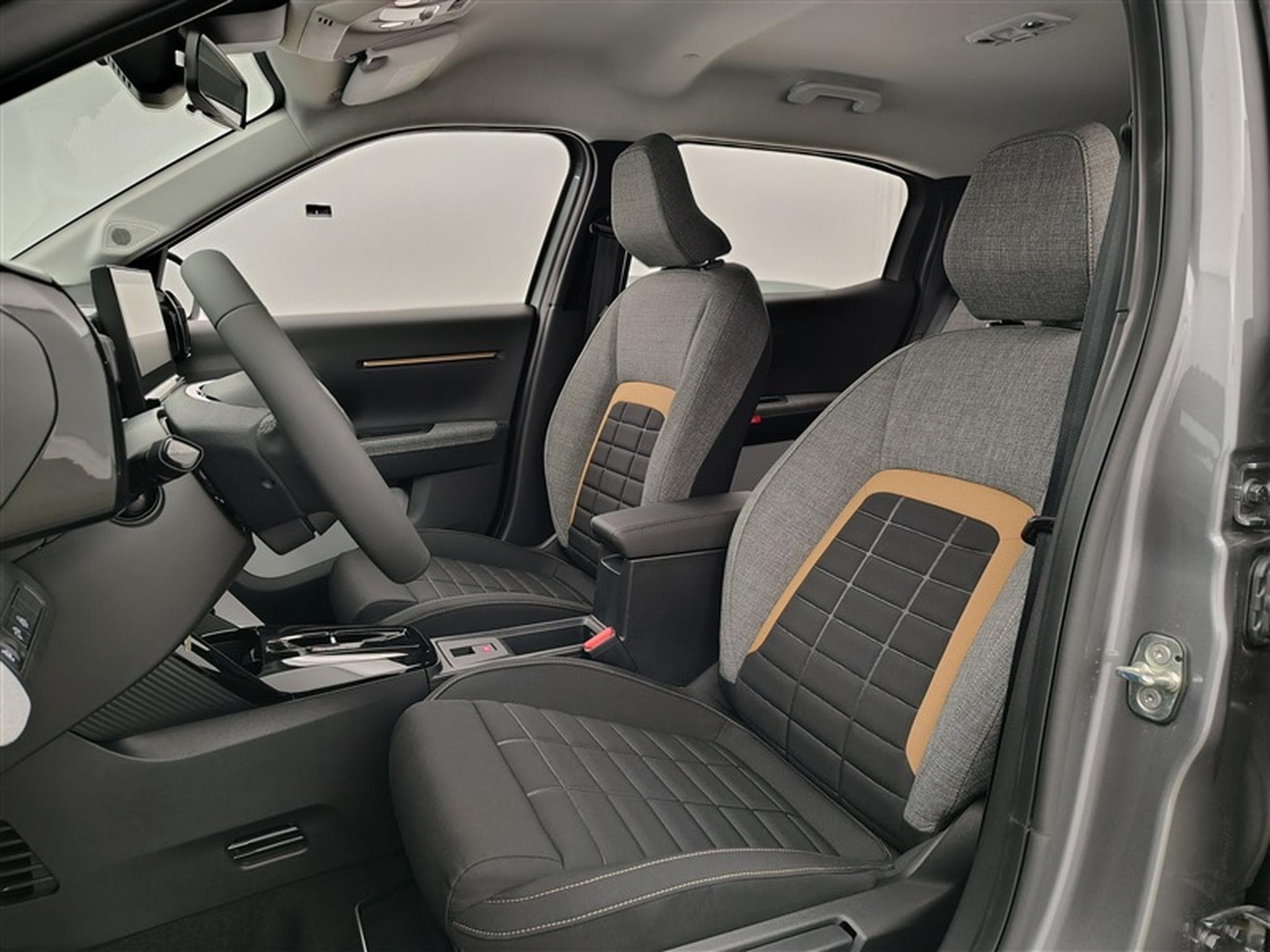 Citroen C3 Aircross 1.2 Hybrid 145Cv e-DCS6 Plus CARPLAY / CAMERA (2025) - Photo 7