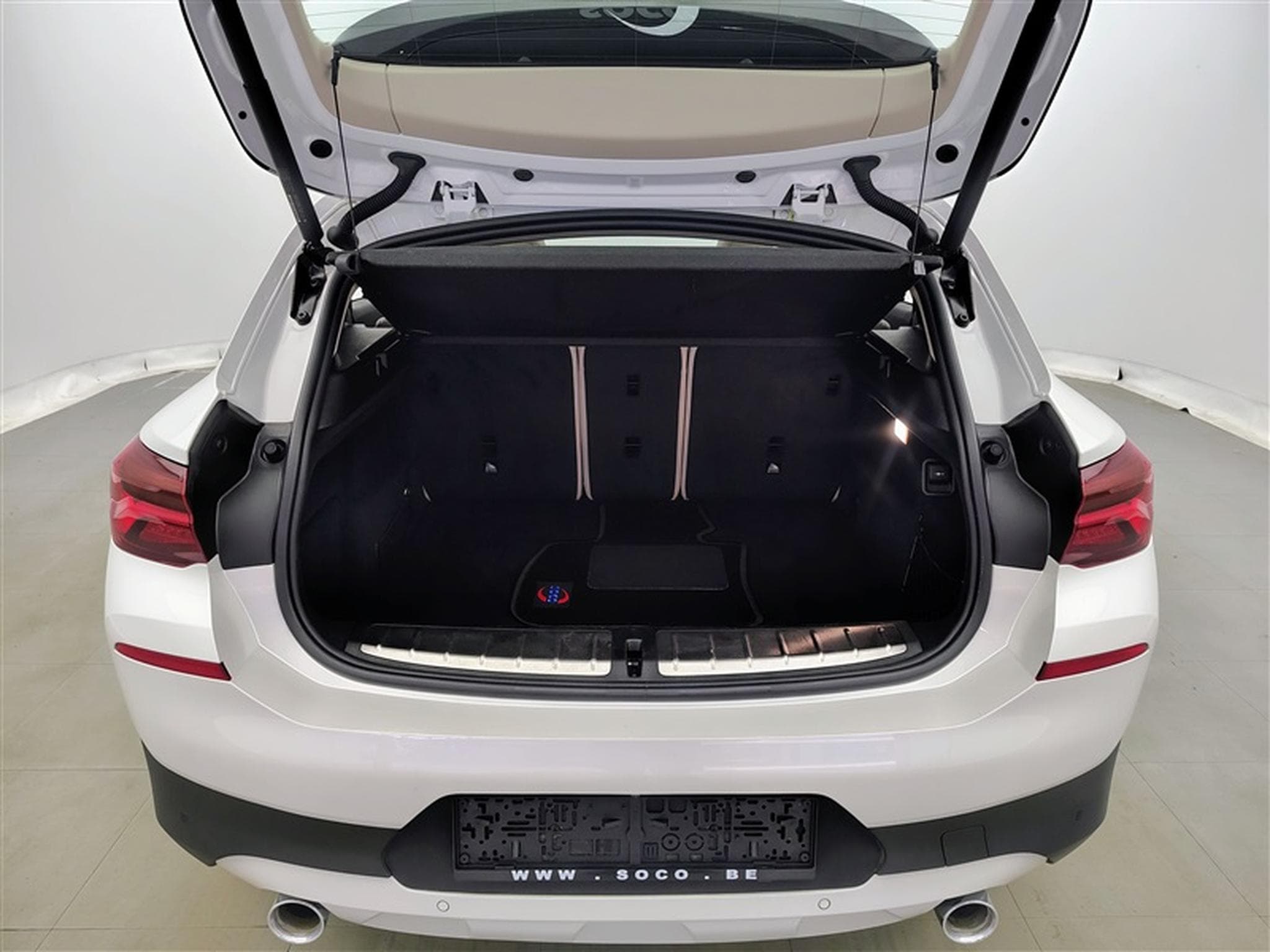 BMW X2 2.0iA xDrive20 4WD/CUIR/NAVI/FULL LED/TO PANO/JA18 (2021) - Photo 14