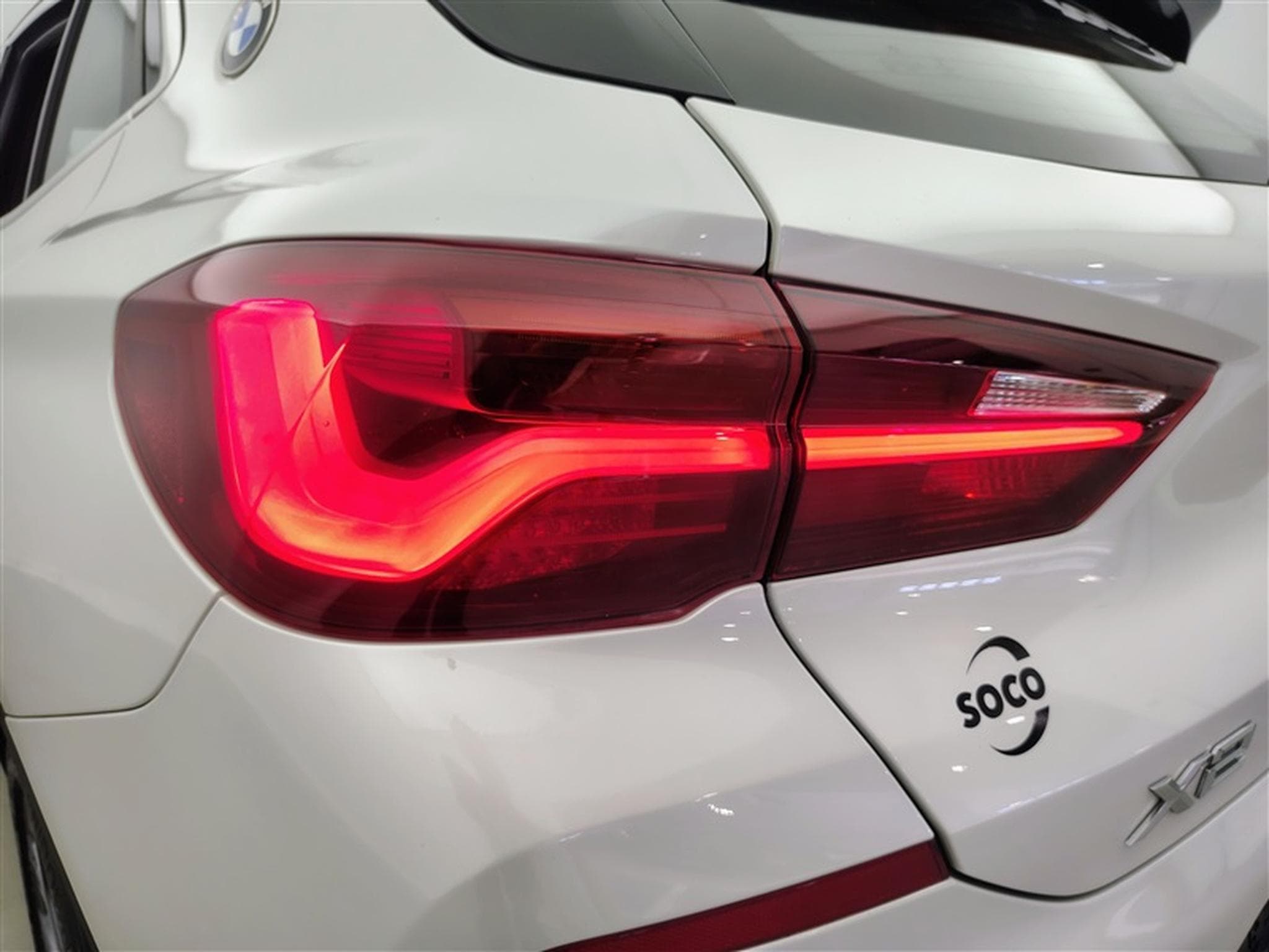 BMW X2 2.0iA xDrive20 4WD/CUIR/NAVI/FULL LED/TO PANO/JA18 (2021) - Photo 16