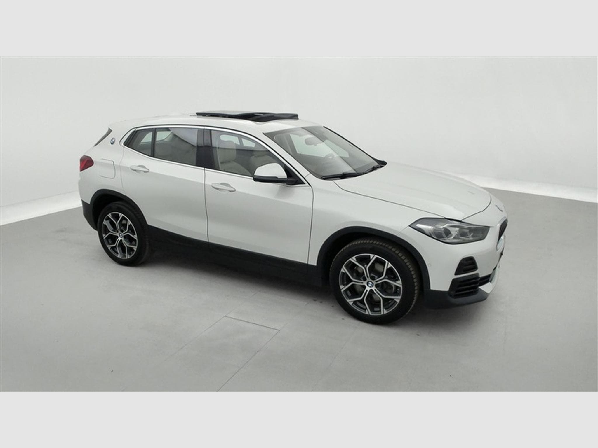 BMW X2 2.0iA xDrive20 4WD/CUIR/NAVI/FULL LED/TO PANO/JA18 (2021) - Photo 24