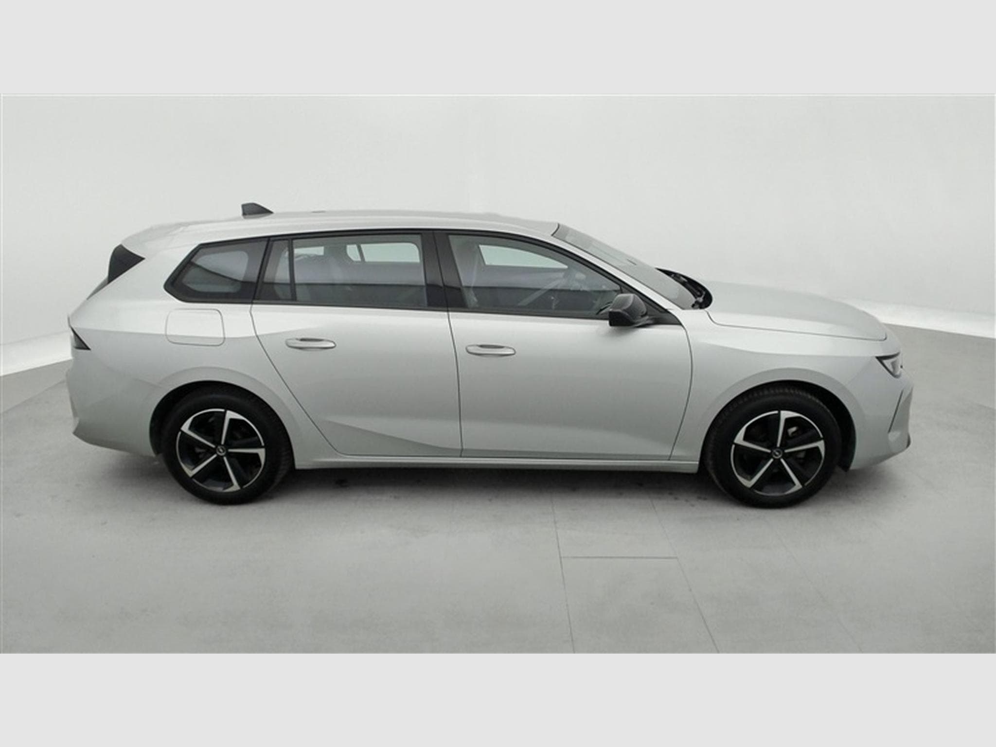 Opel Astra Sports Tourer 1.2 Turbo Edition NAVI / FULL LED / CARPLAY (2024) - Photo 24