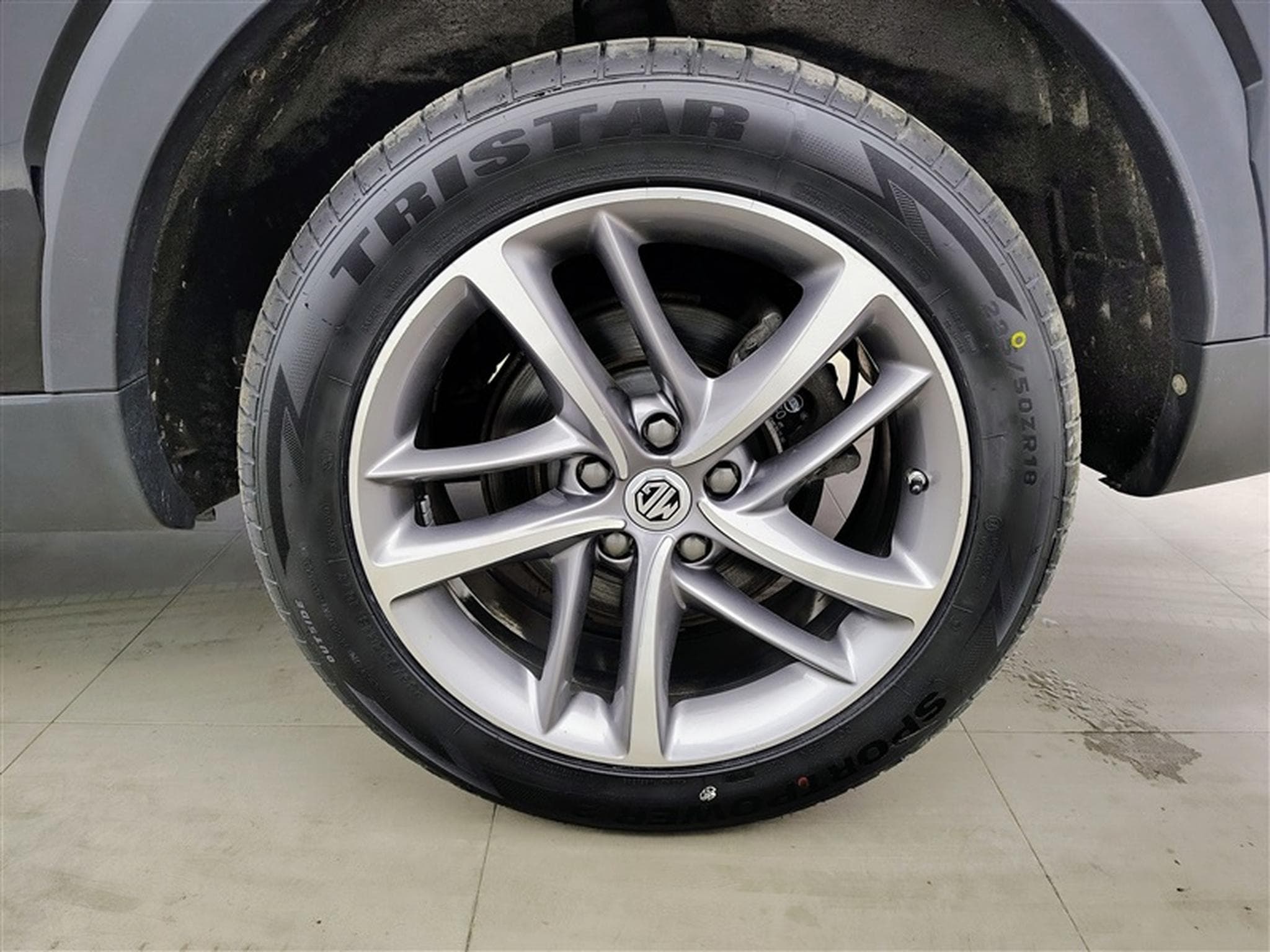 MG EHS 1.5 Turbo PHEV Luxury NAVI / FULL LED / CUIR / TOIT PANO (2021) - Photo 6