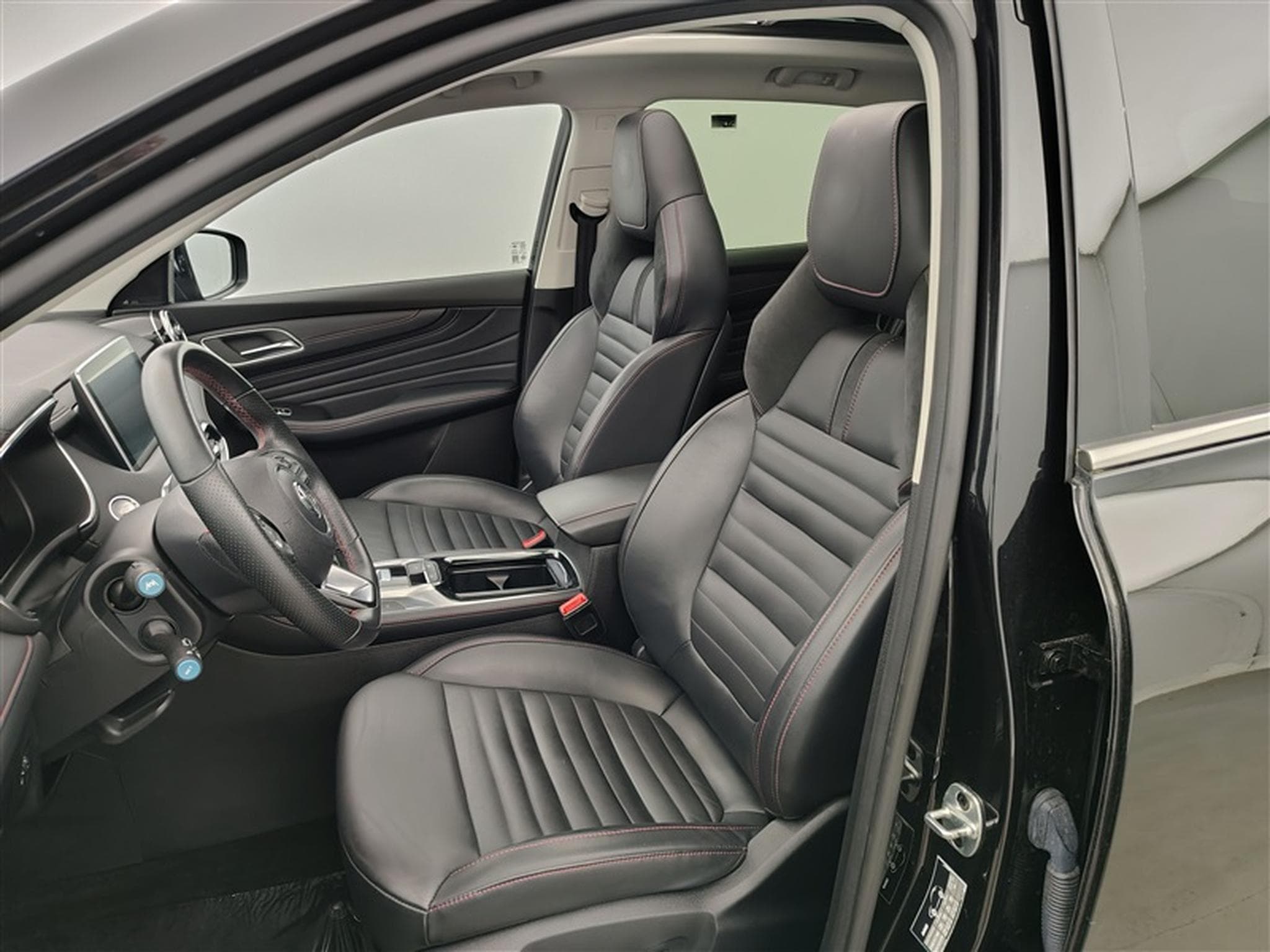 MG EHS 1.5 Turbo PHEV Luxury NAVI / FULL LED / CUIR / TOIT PANO (2021) - Photo 7