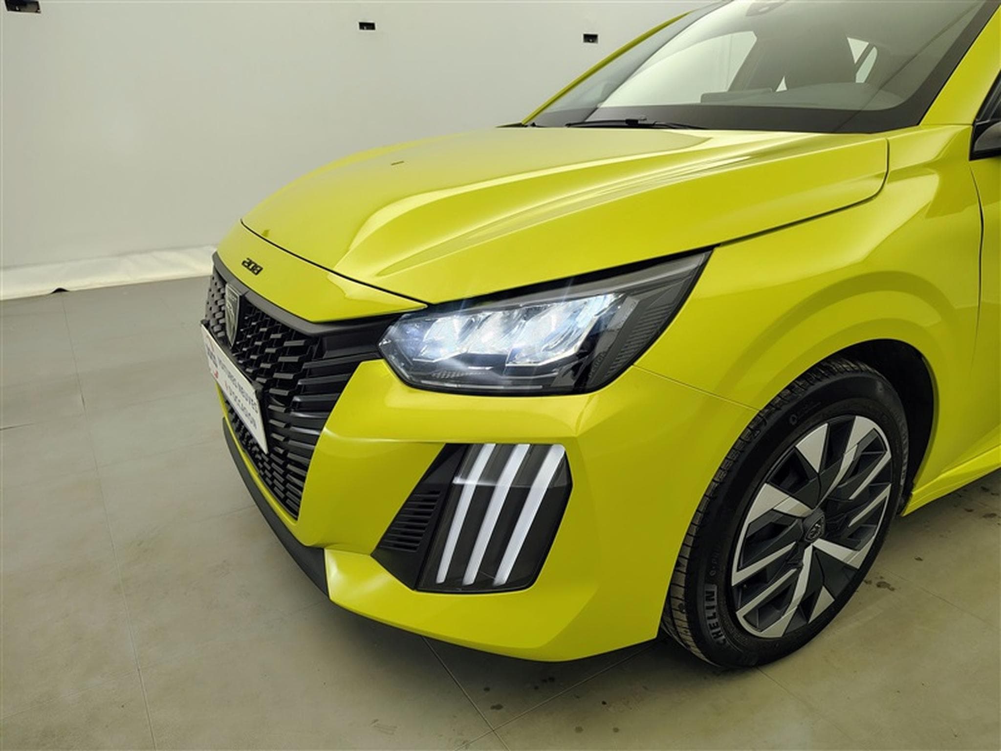 Peugeot 208 1.2i PureTech 100cv Active CARPLAY / FULL LED (2024) - Photo 14