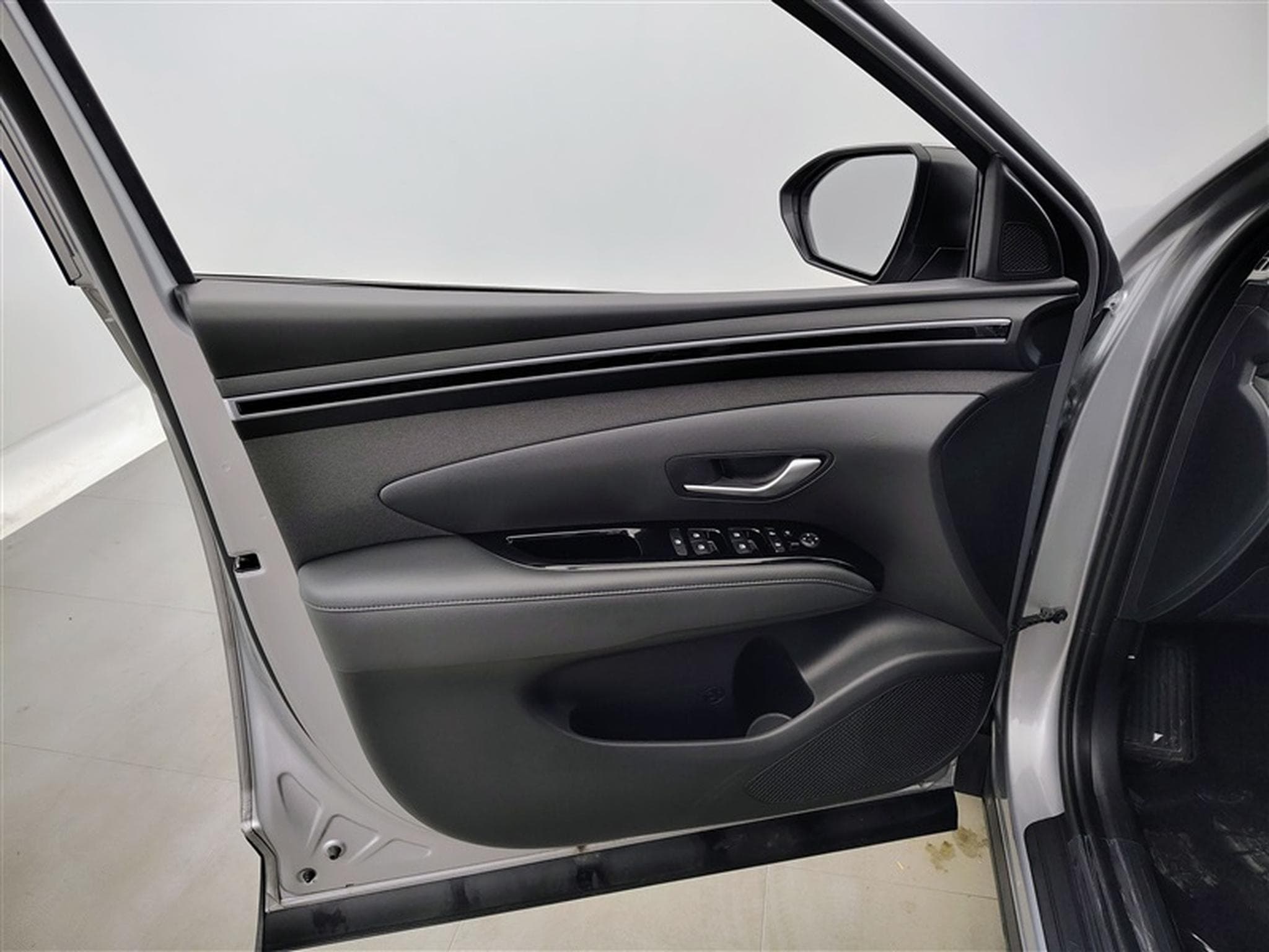 Hyundai Tucson 1.6 CRDi MHEV Feel DCT (2024) - Photo 17