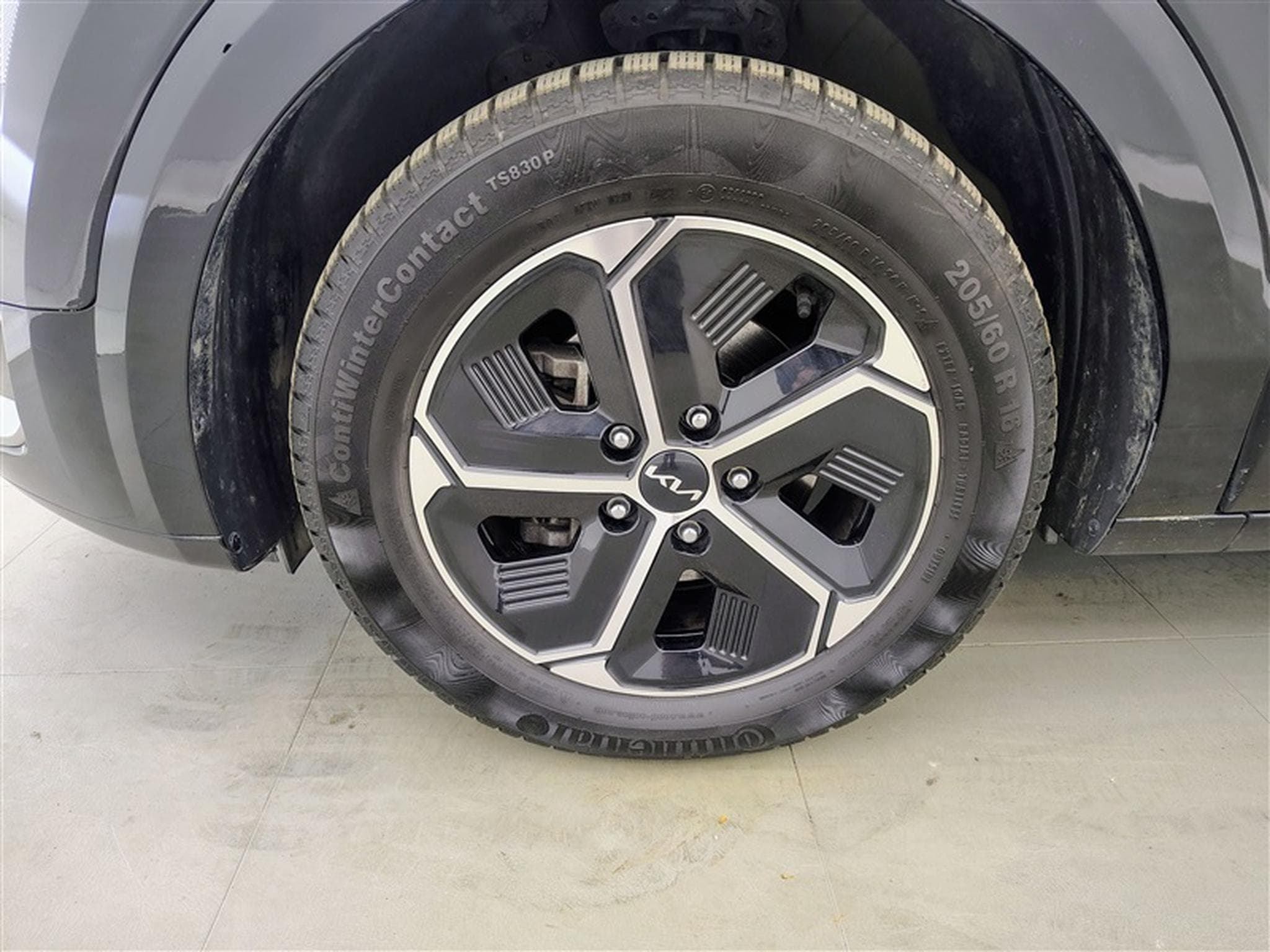 Kia Niro HEV 1.6 GDi Pulse DCT NAVI / FULL LED / S-CUIR (2023) - Photo 5