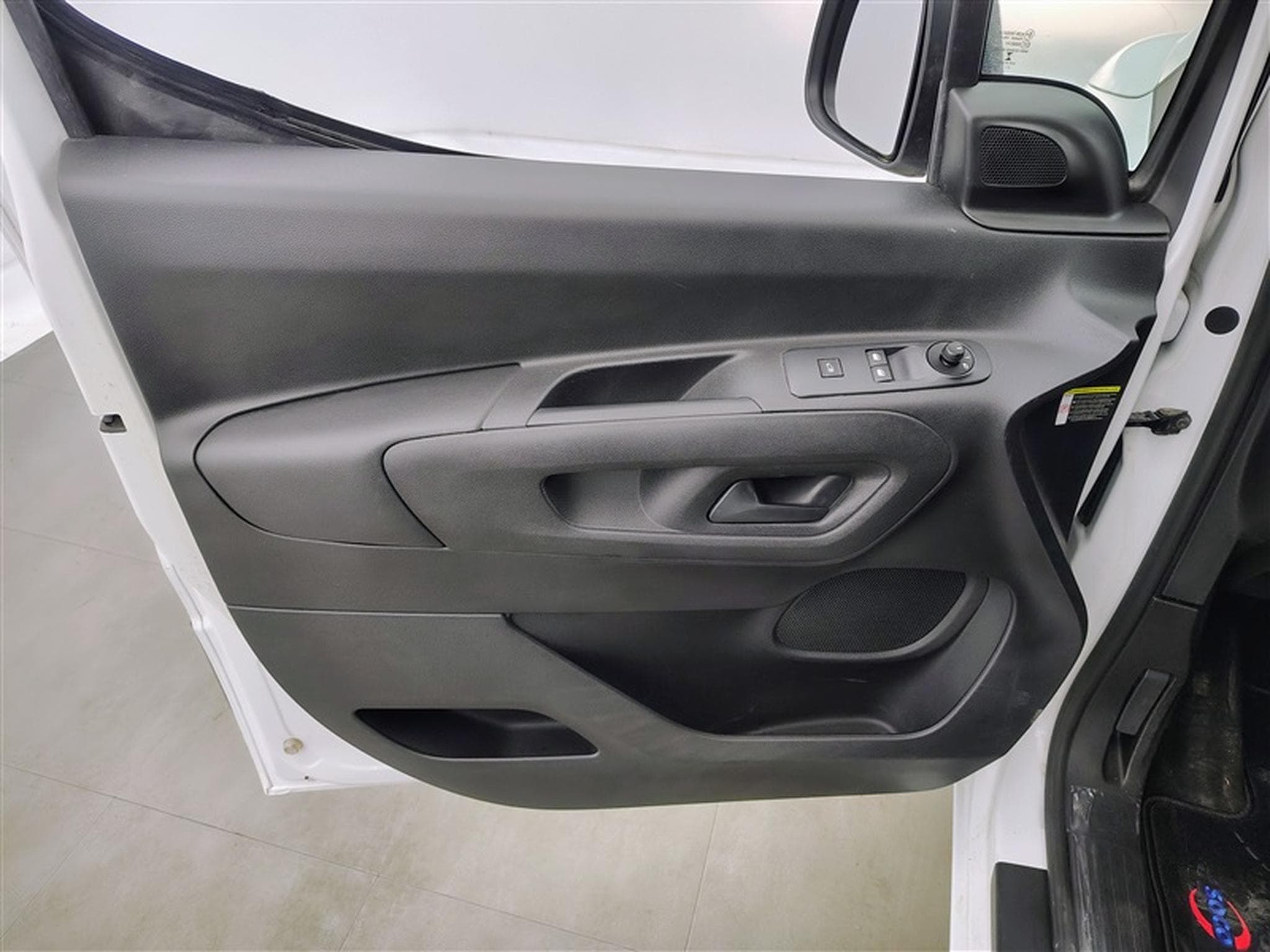 Peugeot Partner 1.5 BlueHDi L2 Heavy Pro (2021) - Photo 17