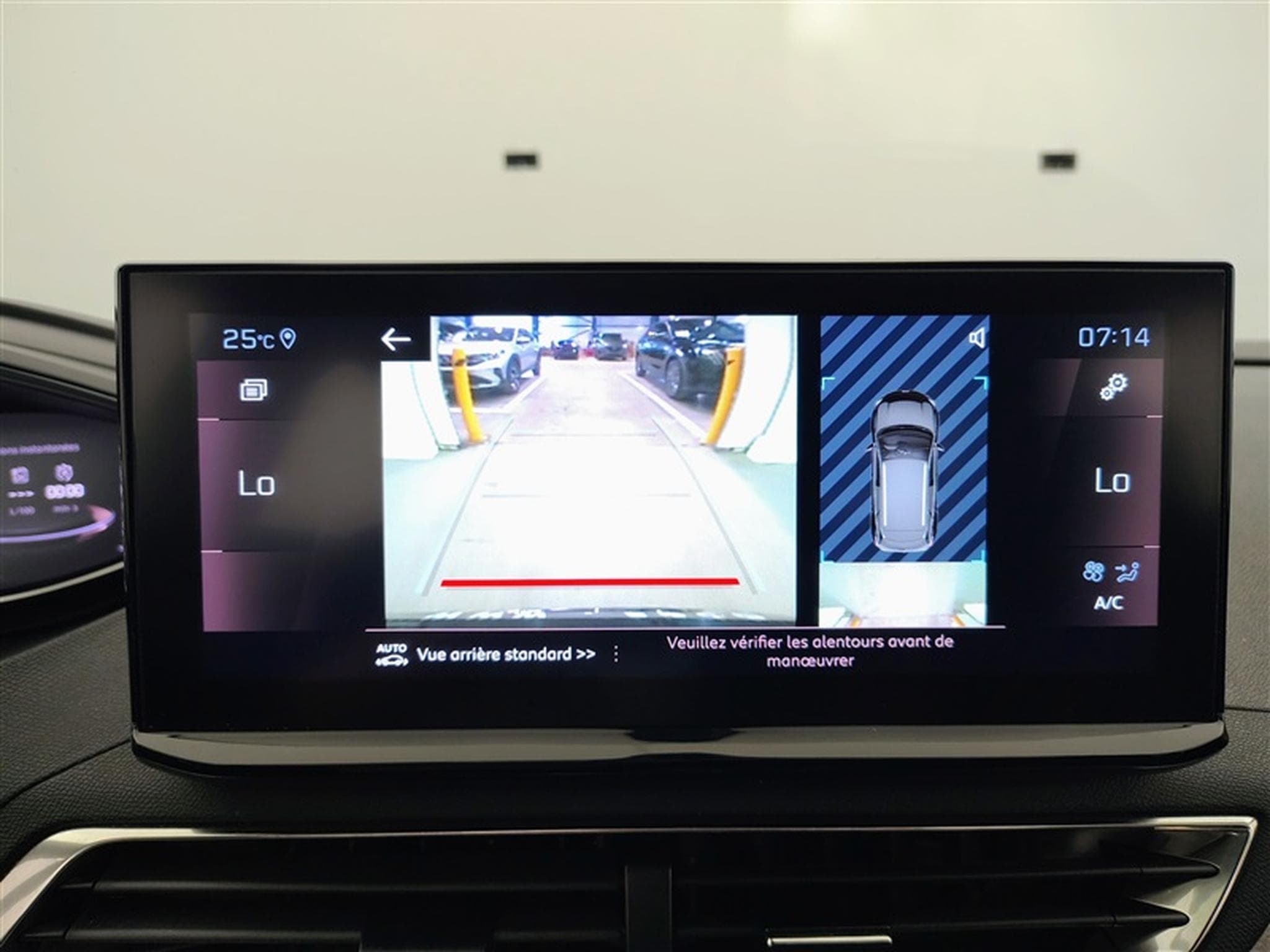 Peugeot 3008 1.2 PureTech 130cv EAT8 GT Pack NAVI / FULL LED / TOIT PANO (2023) - Photo 18