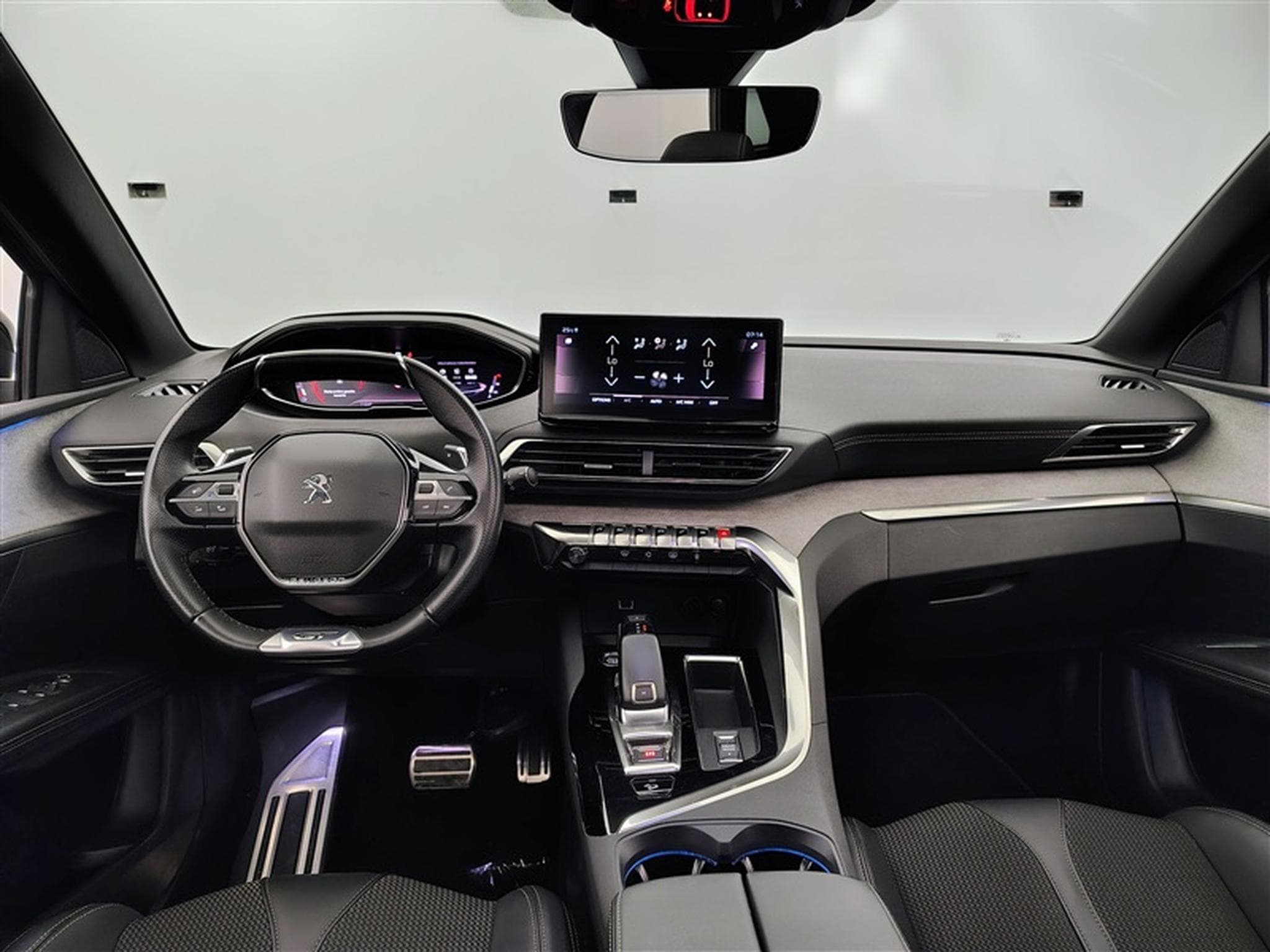 Peugeot 3008 1.2 PureTech 130cv EAT8 GT Pack NAVI / FULL LED / TOIT PANO (2023) - Photo 8