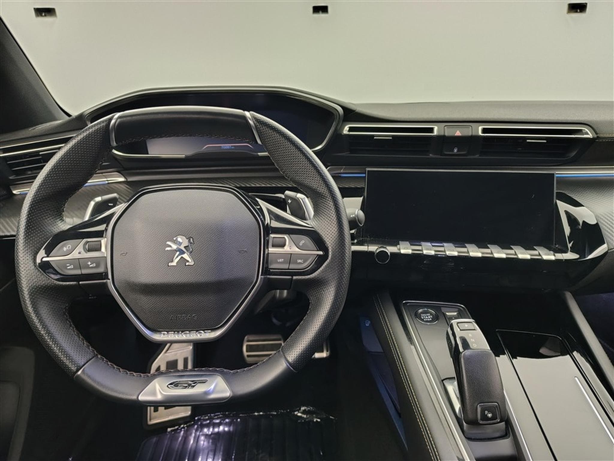 Peugeot 508 SW 1.2 PureTech GT Pack NAVI / S-CUIR / CARPLAY (2022) - Photo 8