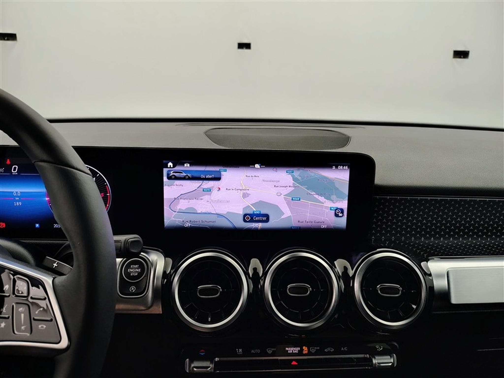 Mercedes GLB 180 GLB 180 d Luxury Line 7P/CUIR/NAVI/FULL LED/JA18 (2024) - Photo 11
