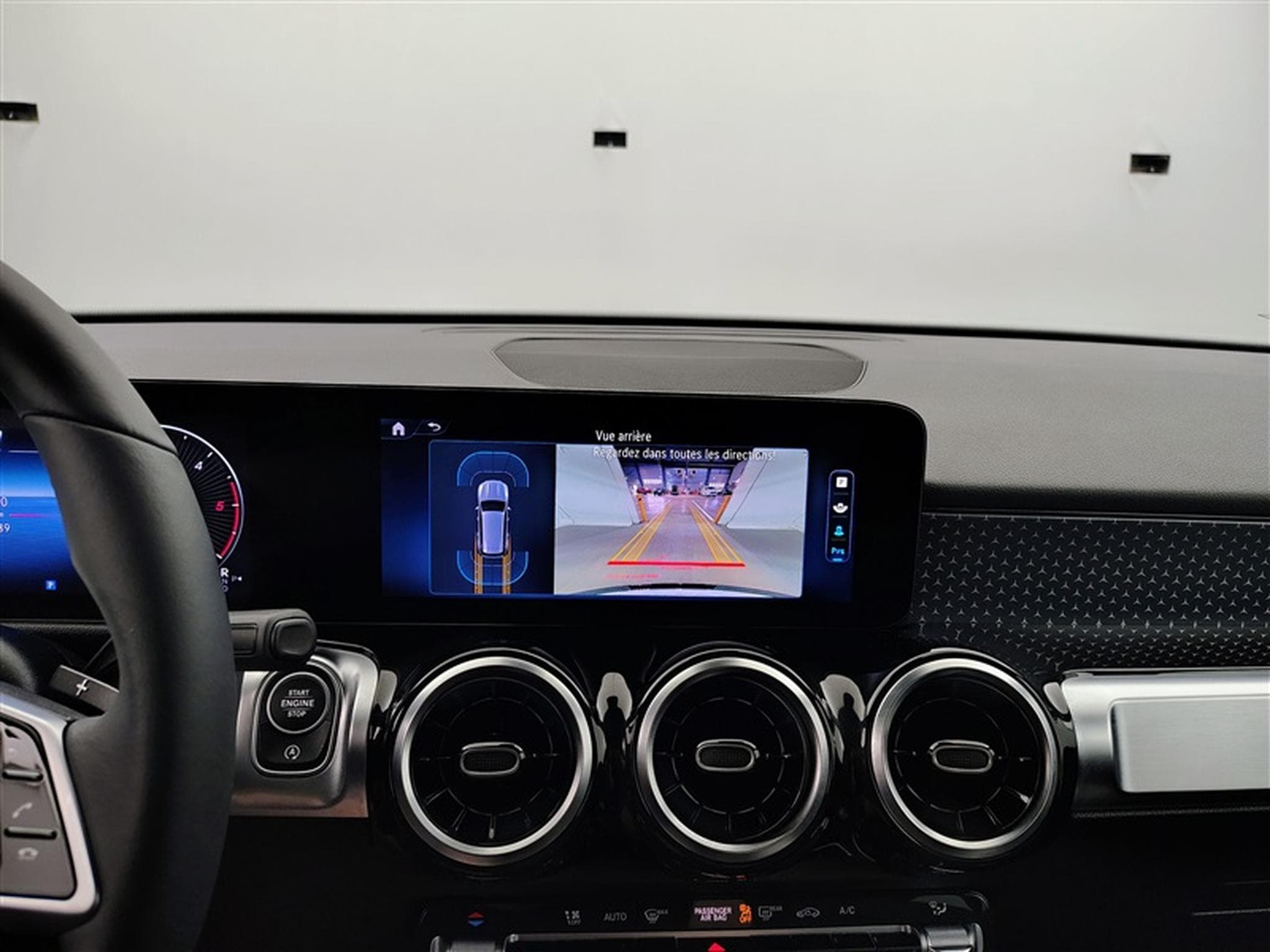 Mercedes GLB 180 GLB 180 d Luxury Line 7P/CUIR/NAVI/FULL LED/JA18 (2024) - Photo 18