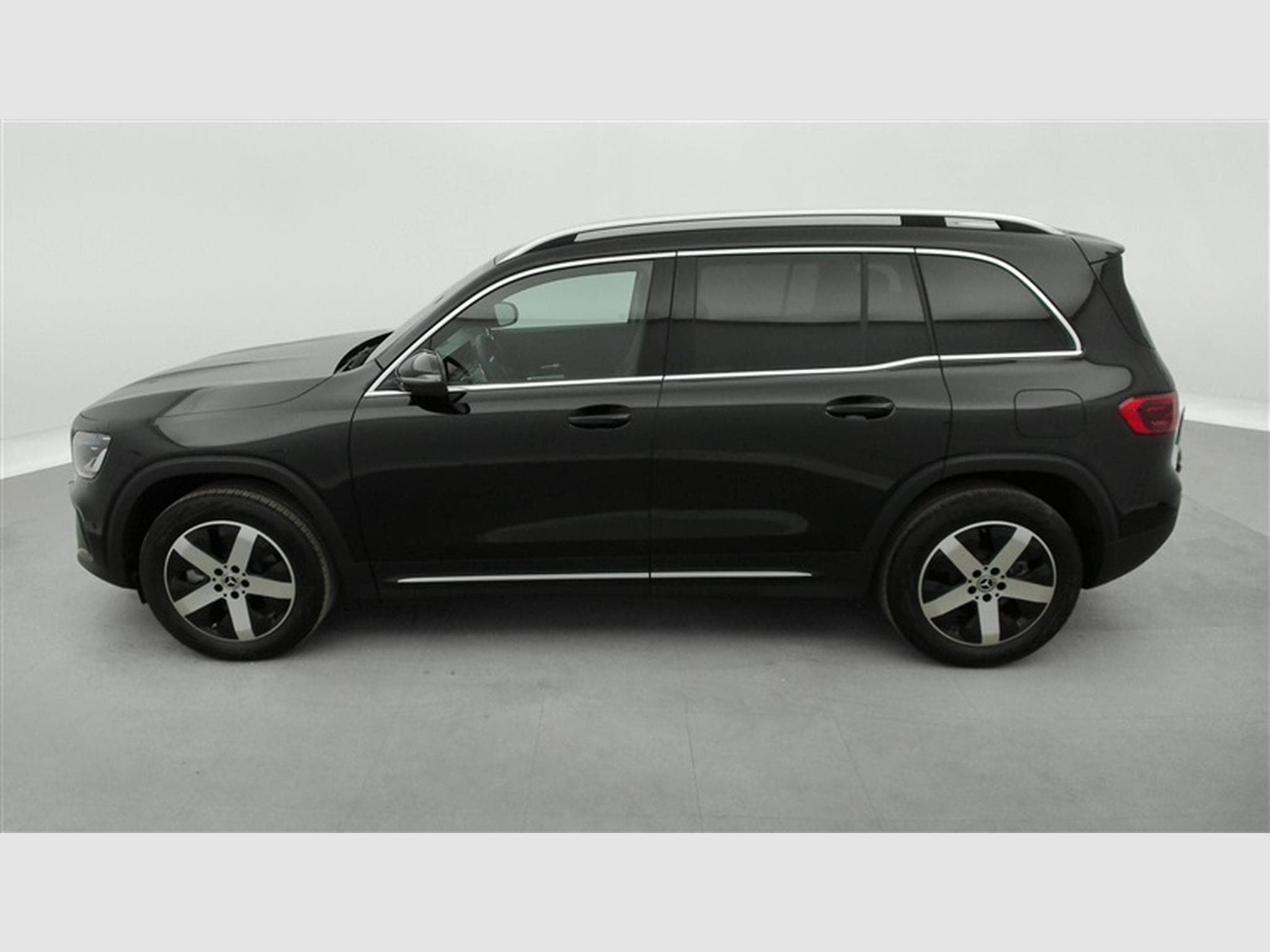 Mercedes GLB 180 GLB 180 d Luxury Line 7P/CUIR/NAVI/FULL LED/JA18 (2024) - Photo 3