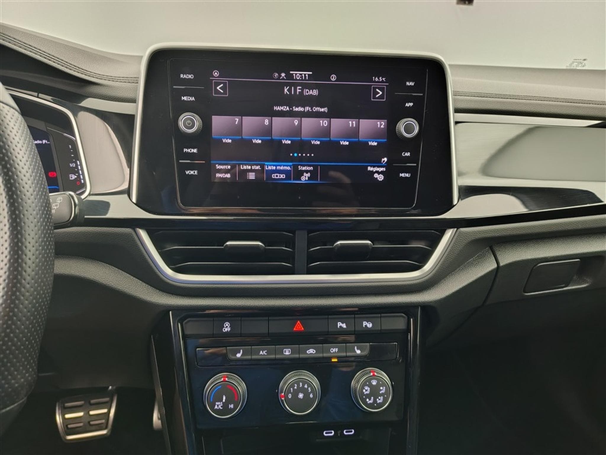 VW T-Roc 1.5 TSI 150cv DSG R-Line CARPLAY / FULL LED / KEYLESS / CAM (2022) - Photo 11