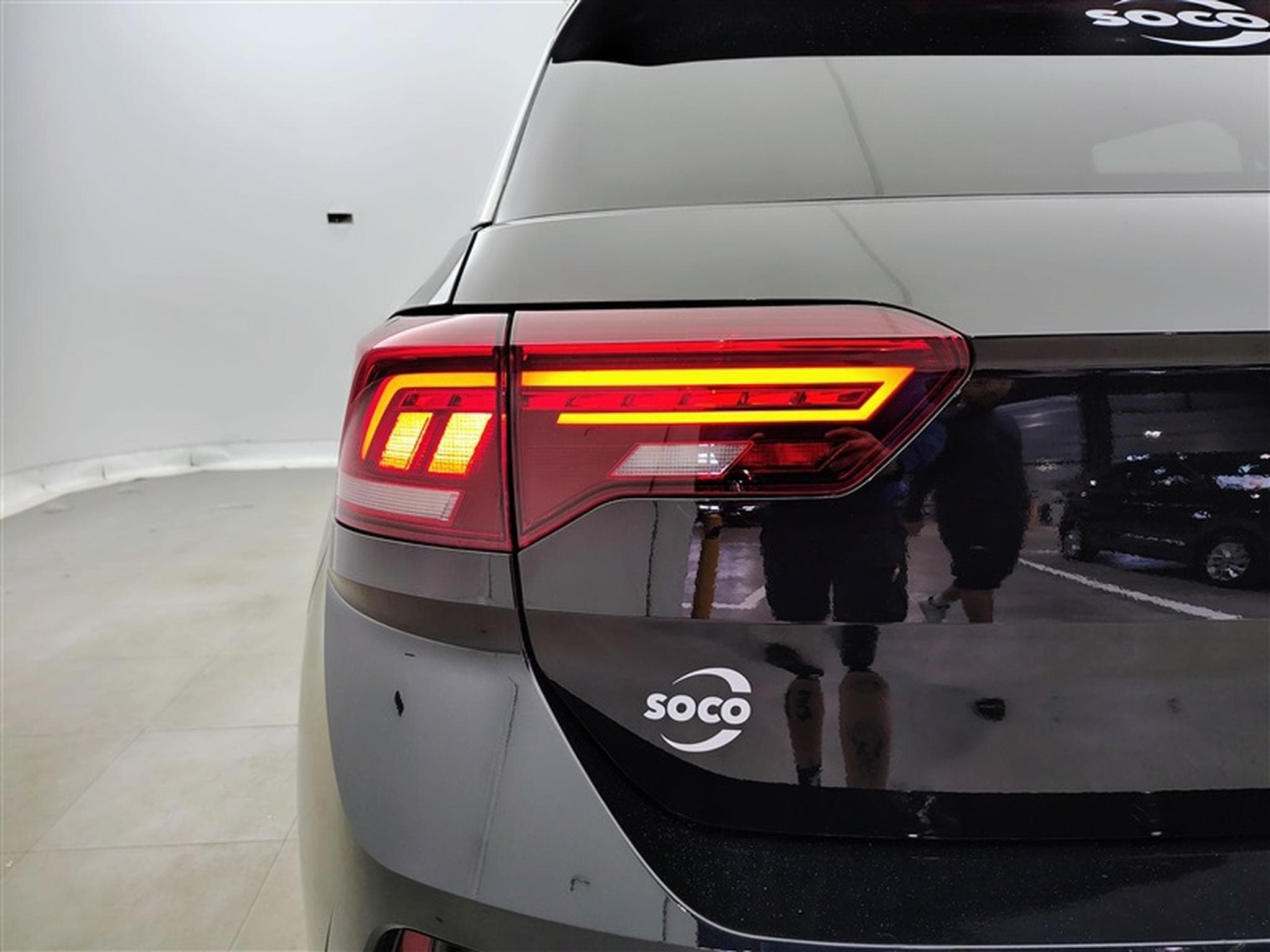 VW T-Roc 1.5 TSI 150cv DSG R-Line CARPLAY / FULL LED / KEYLESS / CAM (2022) - Photo 16