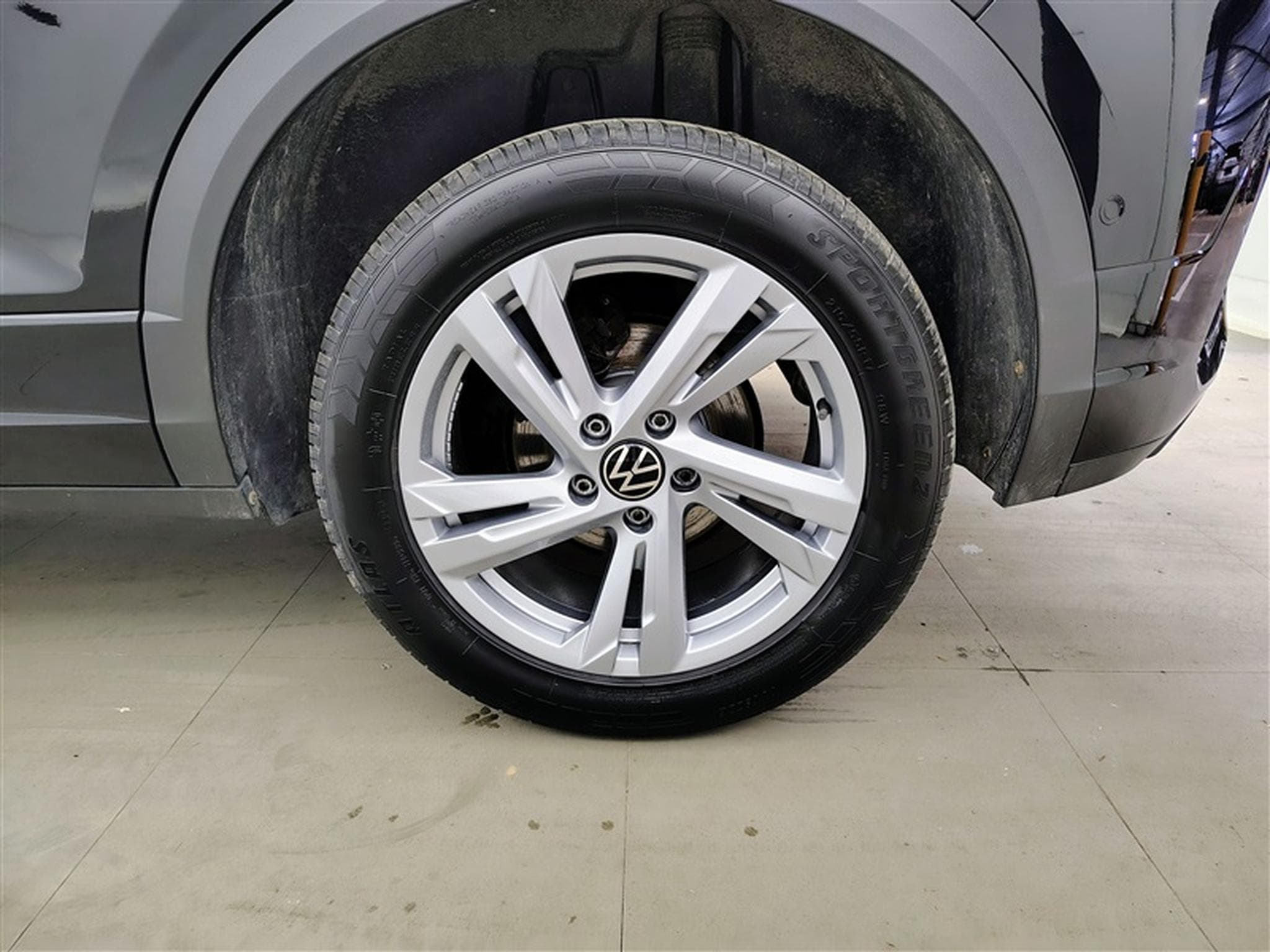 VW T-Roc 1.5 TSI 150cv DSG R-Line CARPLAY / FULL LED / KEYLESS / CAM (2022) - Photo 6
