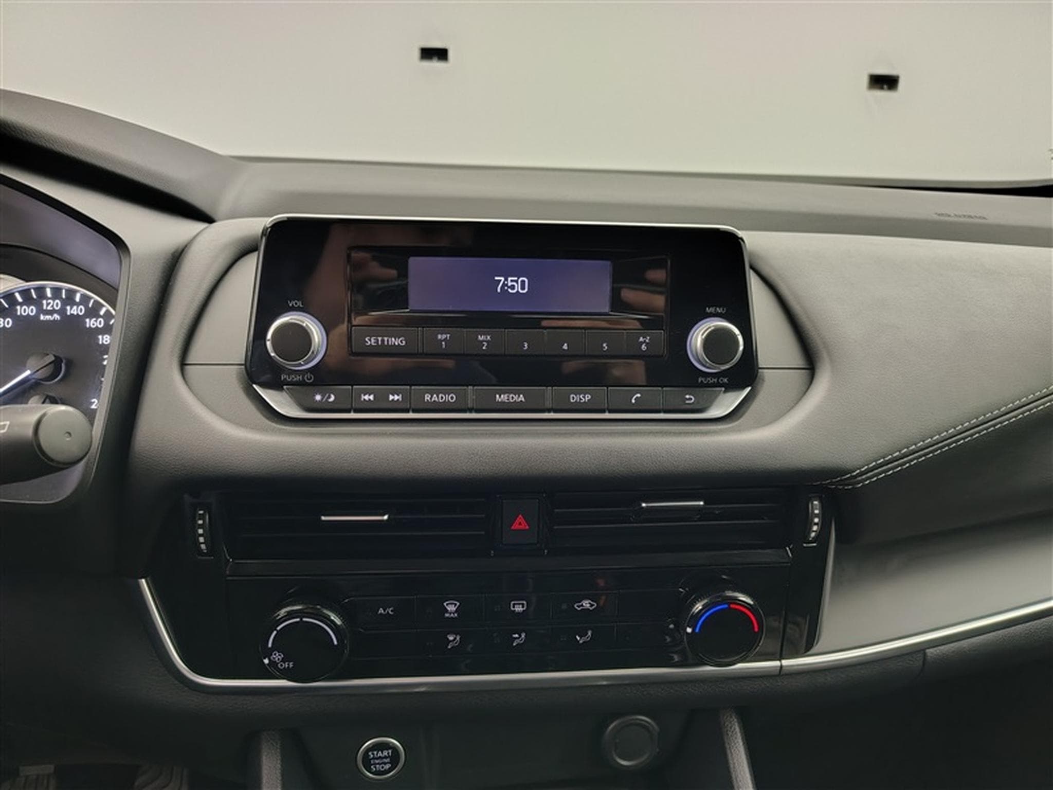 Nissan Qashqai 1.3 DIG-T MHEV Visia (2023) - Photo 11