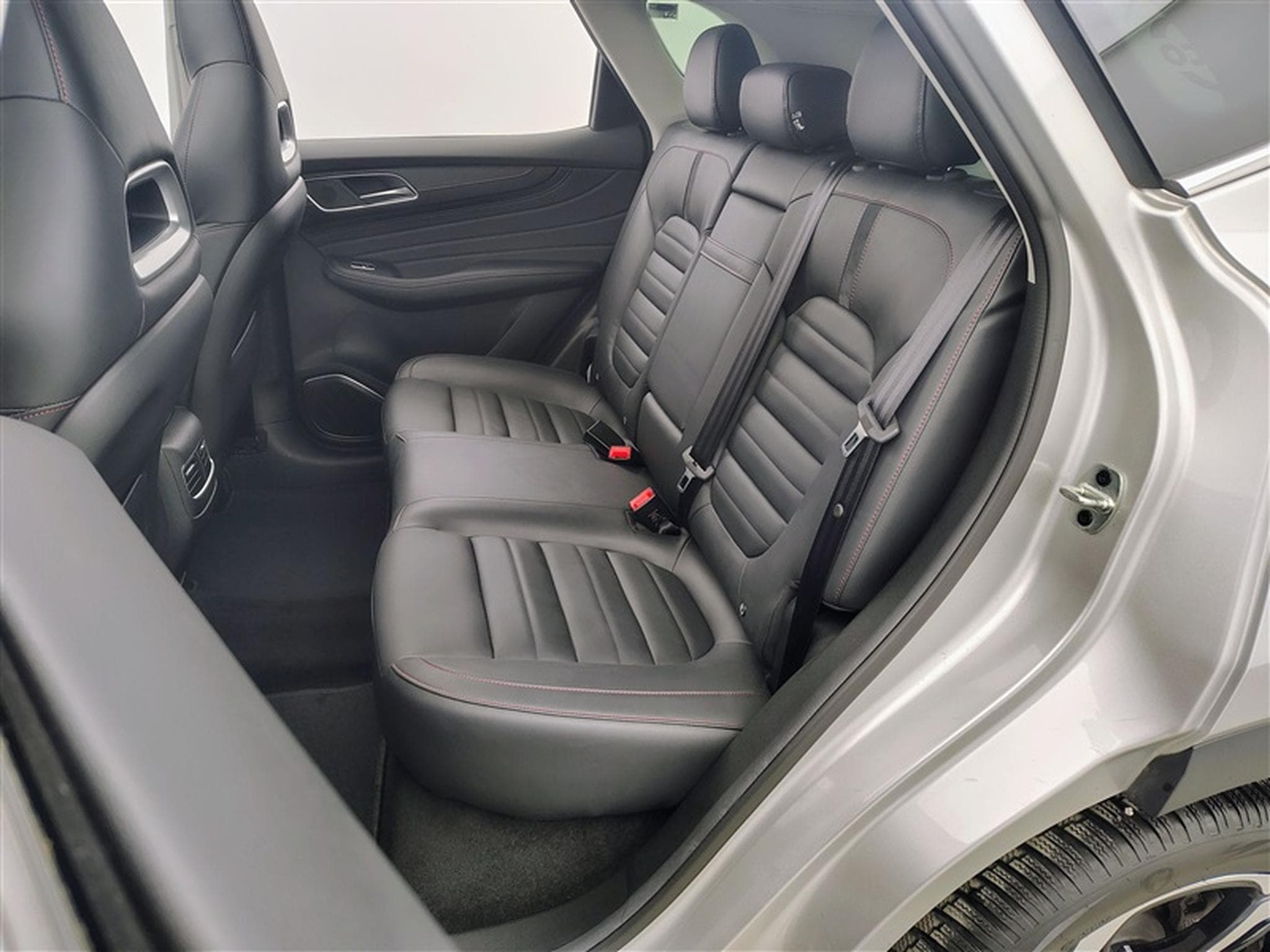 MG HS 1.5 T-GDi Luxury DCT (2023) - Photo 13