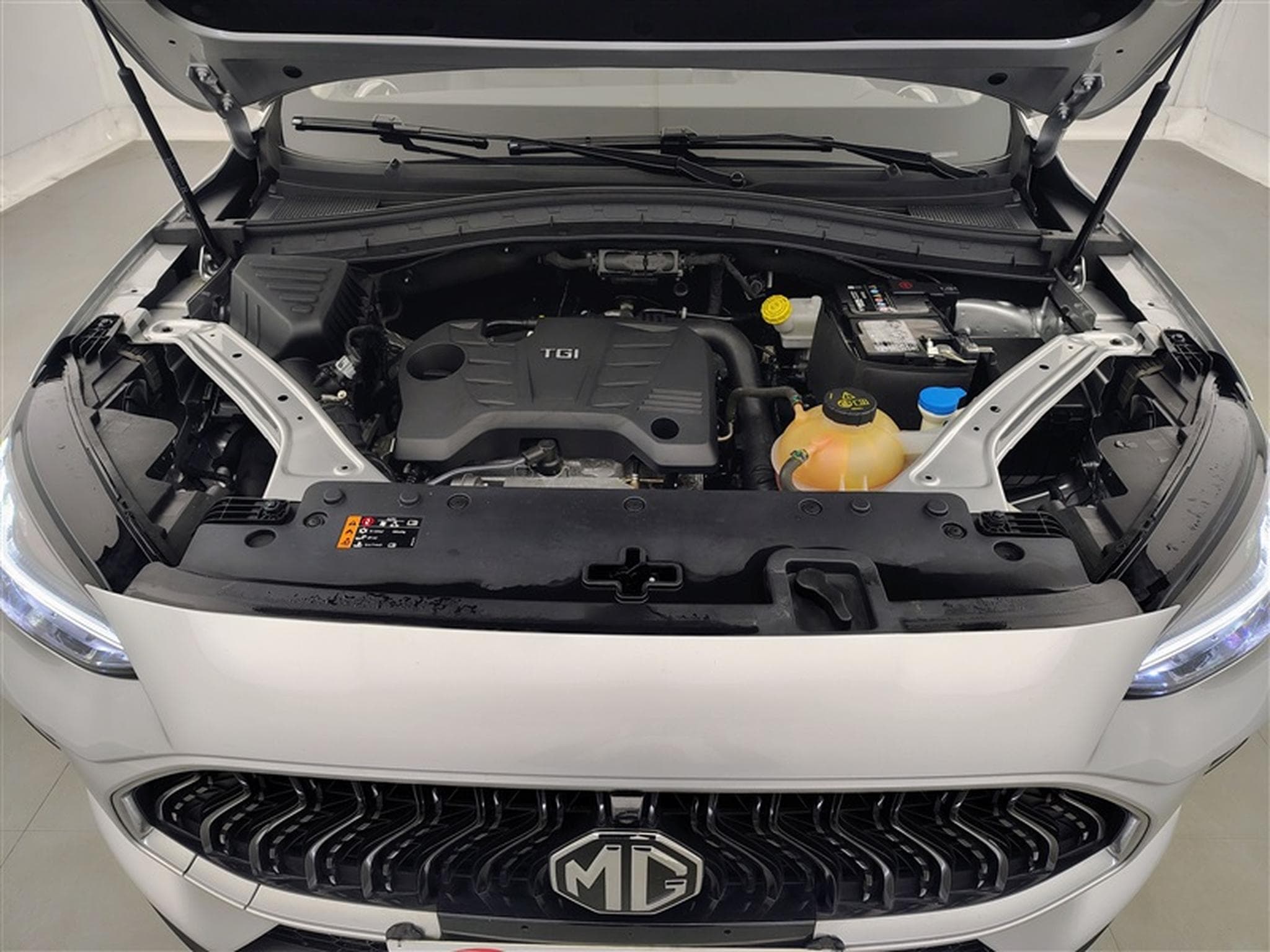 MG HS 1.5 T-GDi Luxury DCT (2023) - Photo 21