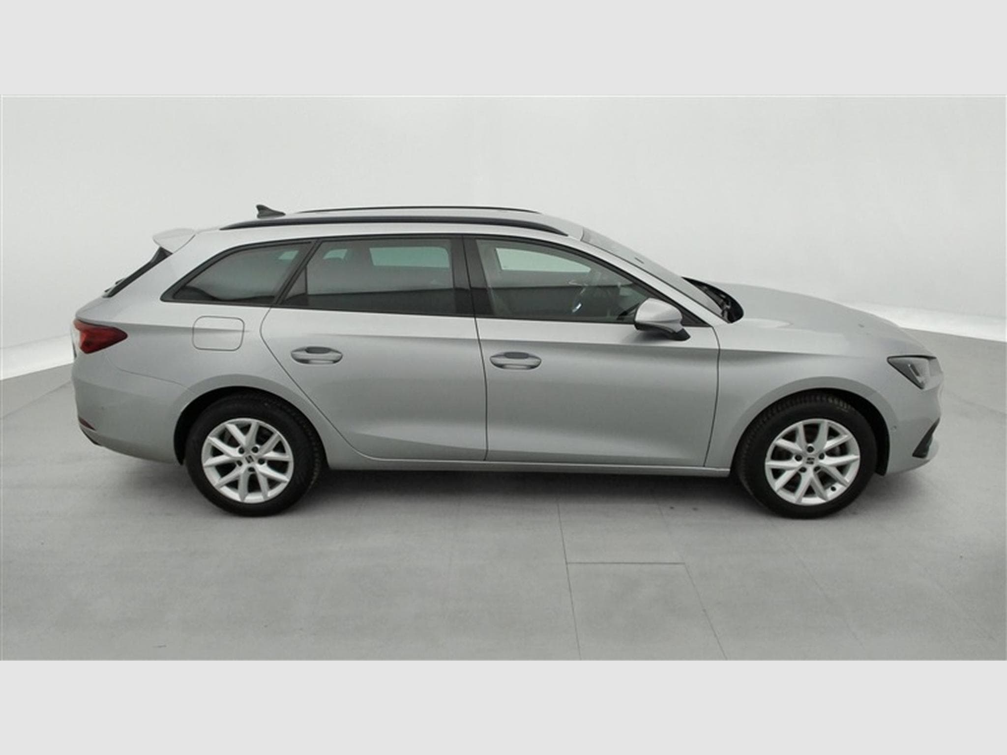 Seat Leon 1.0 EcoTSI Move! NAVI/LED/JA16/PDC AV AR (2023) - Photo 25