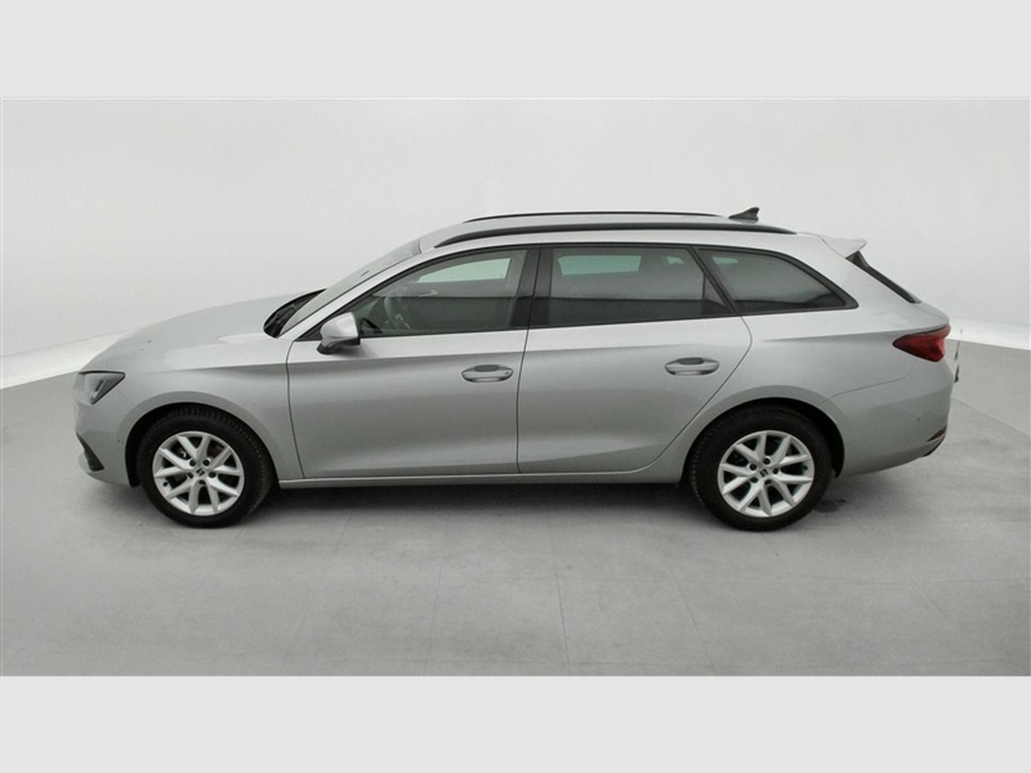 Seat Leon 1.0 EcoTSI Move! NAVI/LED/JA16/PDC AV AR (2023) - Photo 3
