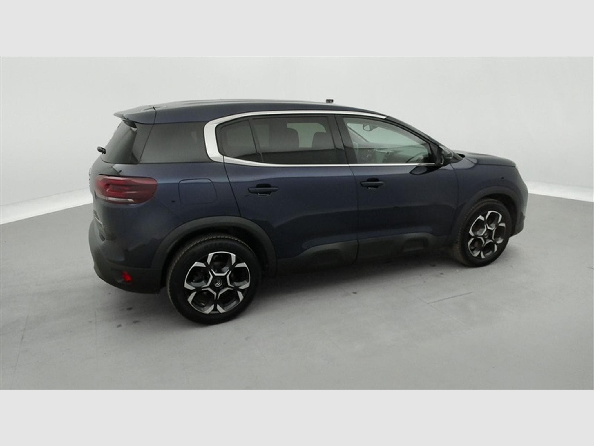 Citroen C5 Aircross 1.2 PureTech Feel EAT8 (2022) - Photo 25
