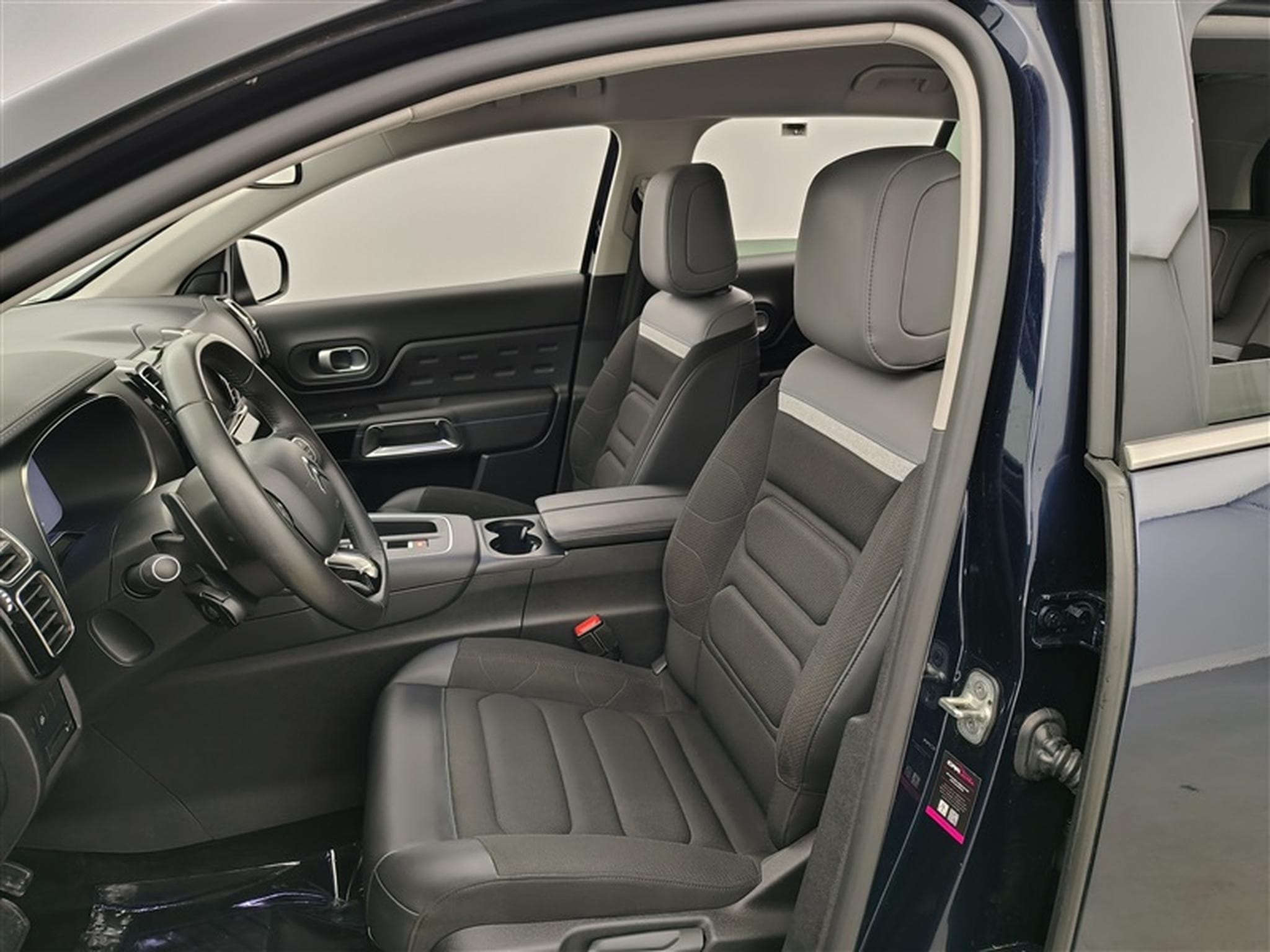 Citroen C5 Aircross 1.2 PureTech Feel EAT8 (2022) - Photo 7
