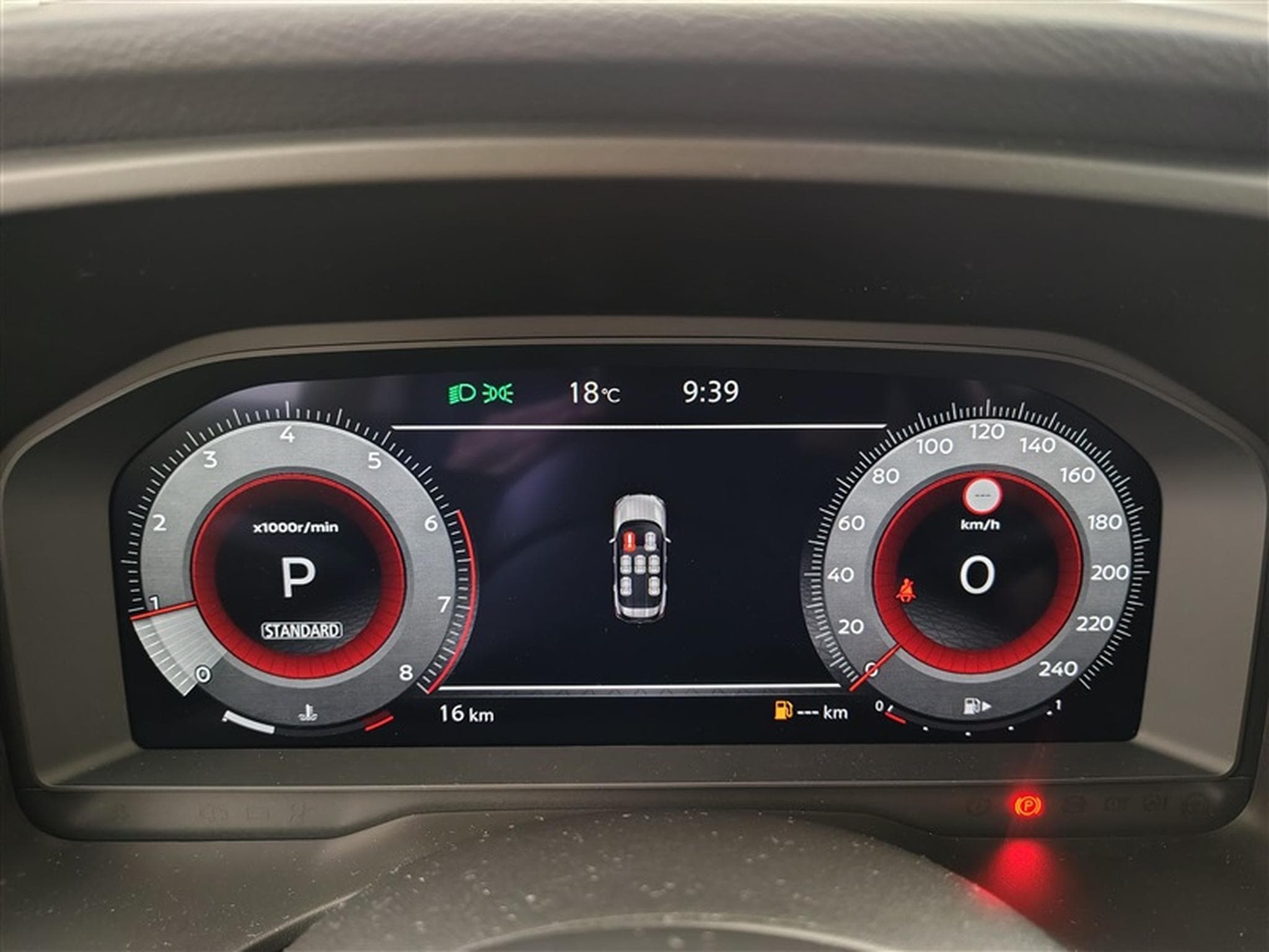 Nissan X-Trail 1.5 DIG-T 2WD X-Tronic Acenta 7pl. CARPLAY / FULL LED / CAM (2026) - Photo 10