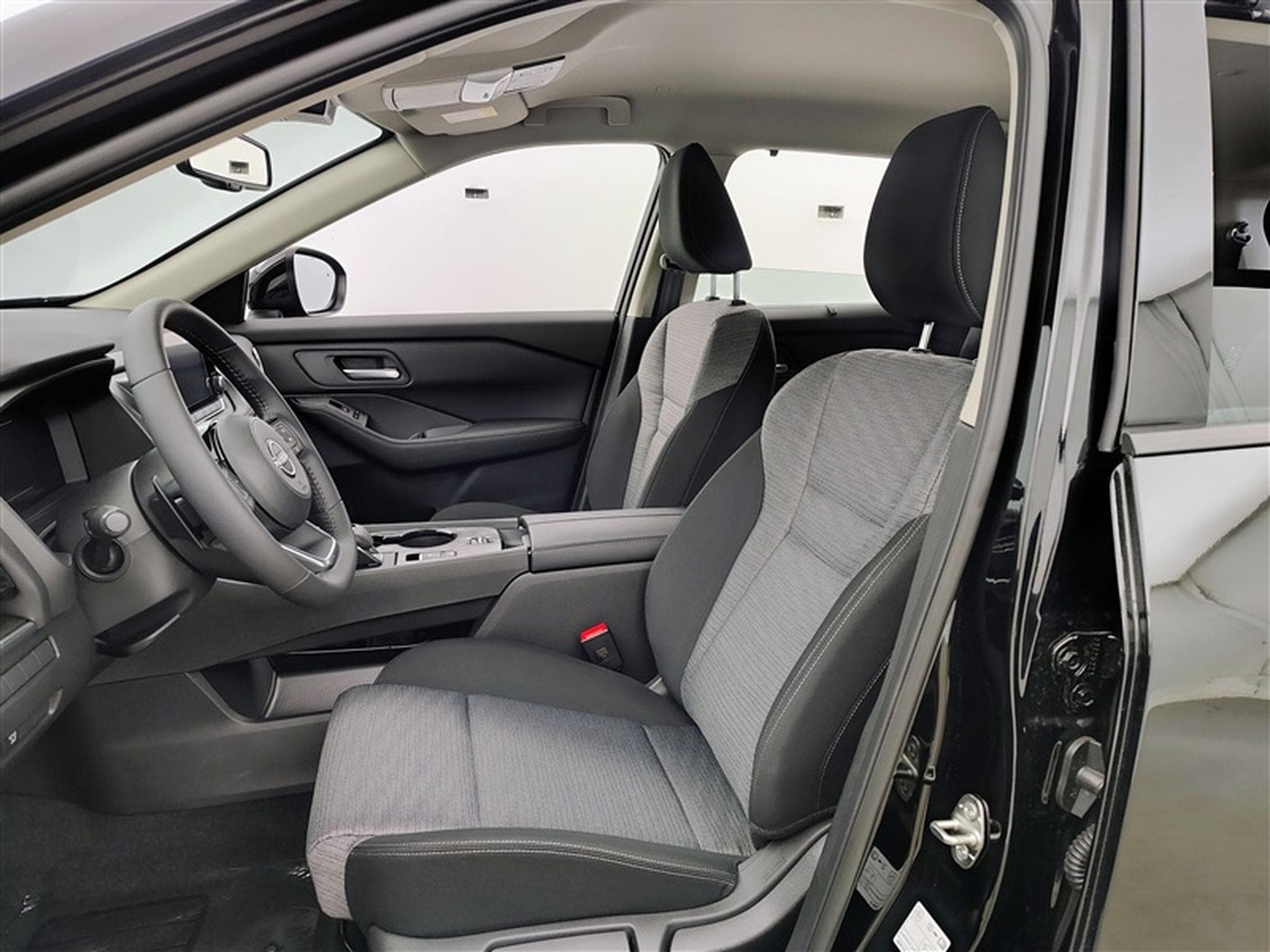 Nissan X-Trail 1.5 DIG-T 2WD X-Tronic Acenta 7pl. CARPLAY / FULL LED / CAM (2026) - Photo 7