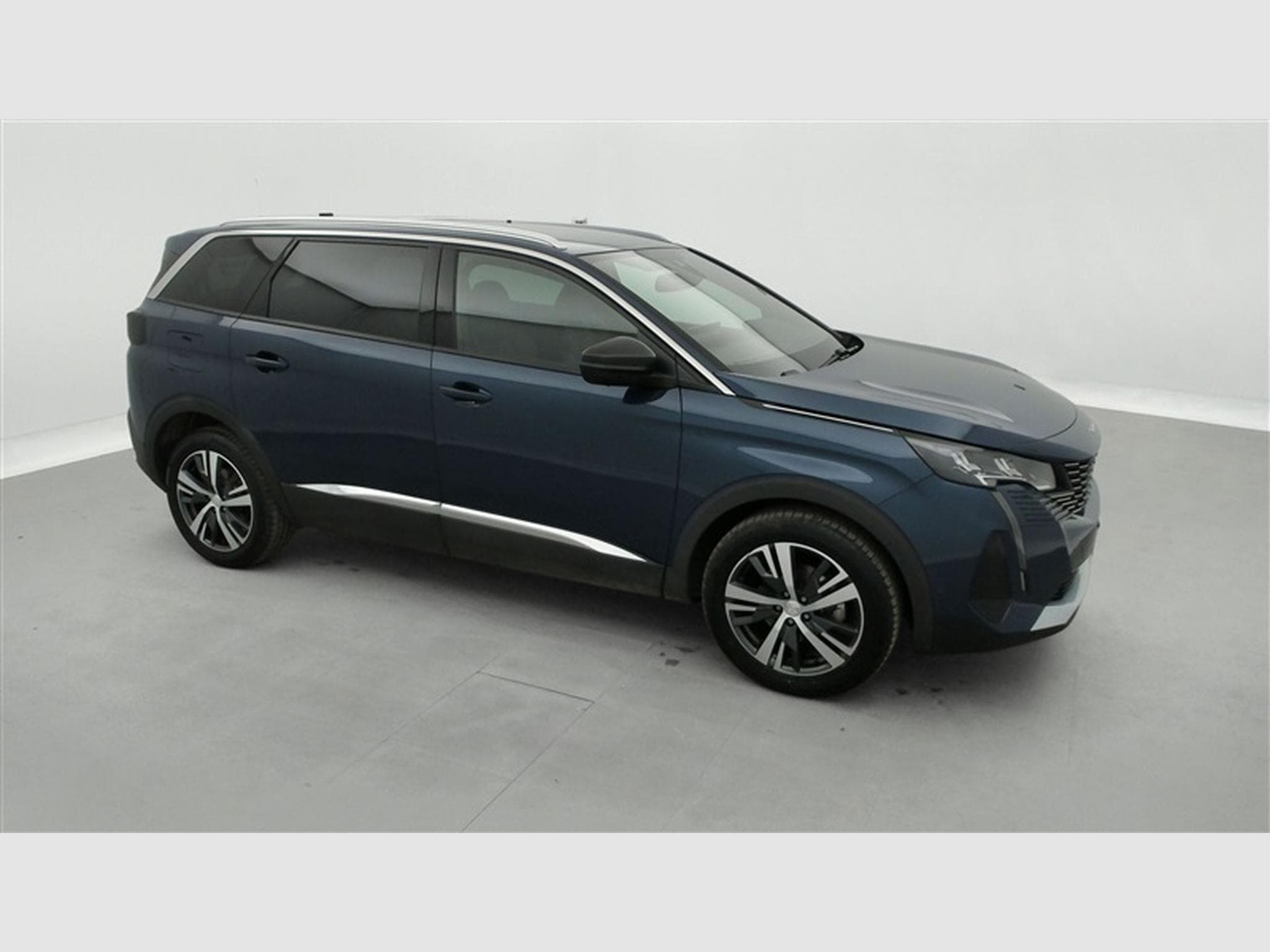 Peugeot 5008 1.2 PureTech Allure Pack 7PL NAVI / S-CUIR / FULL LED (2023) - Photo 25