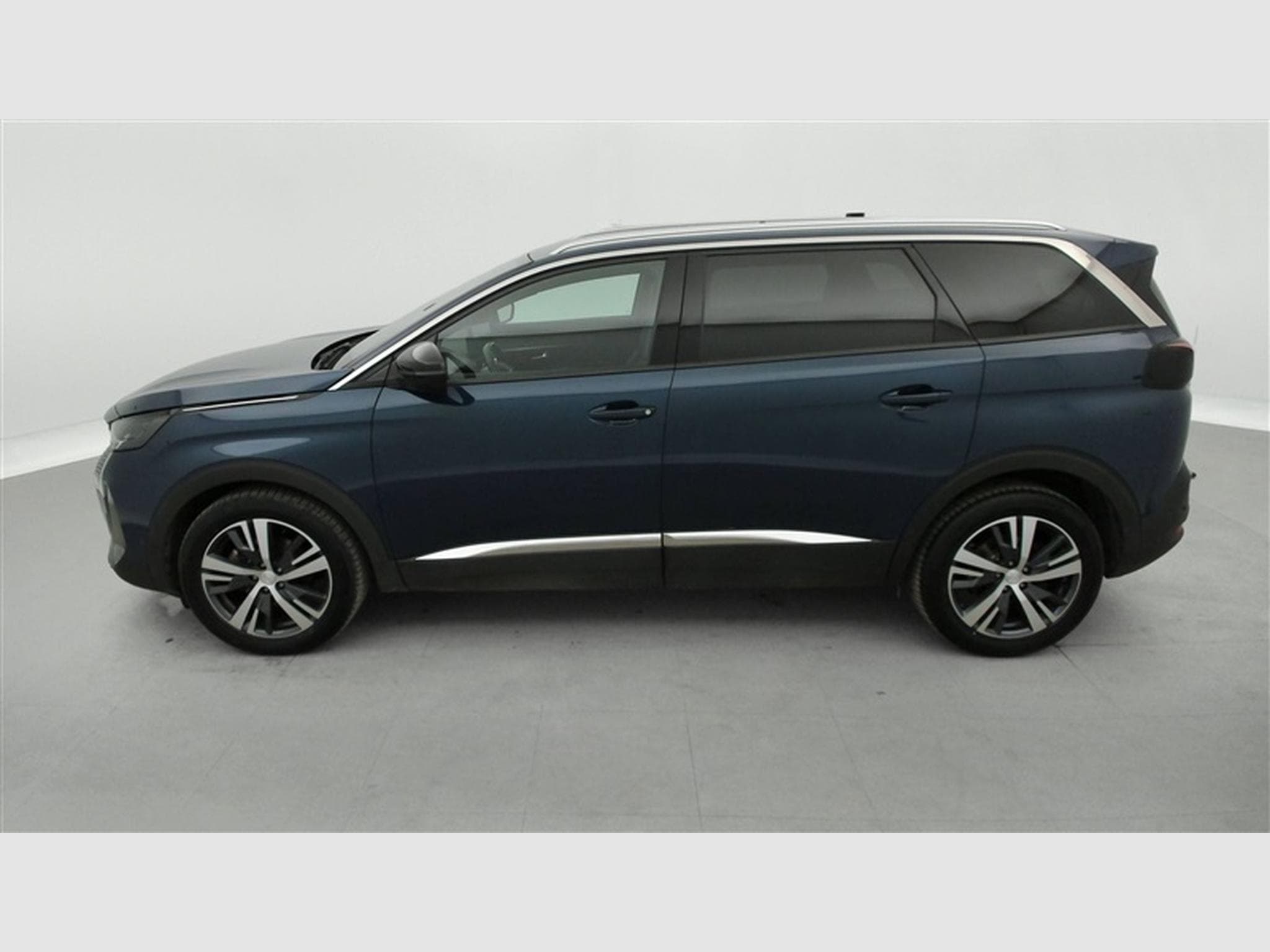Peugeot 5008 1.2 PureTech Allure Pack 7PL NAVI / S-CUIR / FULL LED (2023) - Photo 3