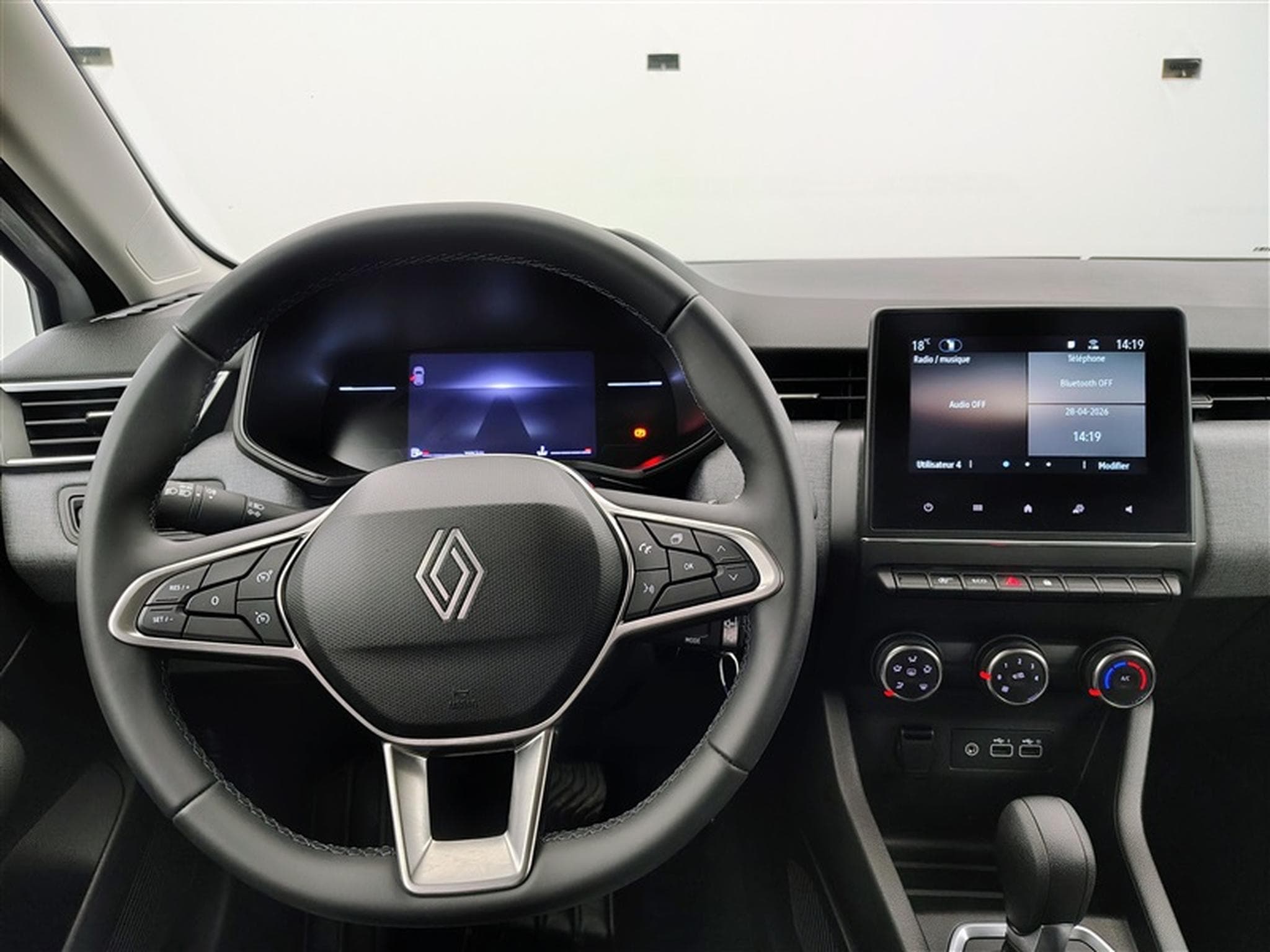 Renault Clio 1.0 TCe 90cv X-Tronic Evolution CARPLAY / PDC AR / JA 16" (2025) - Photo 9