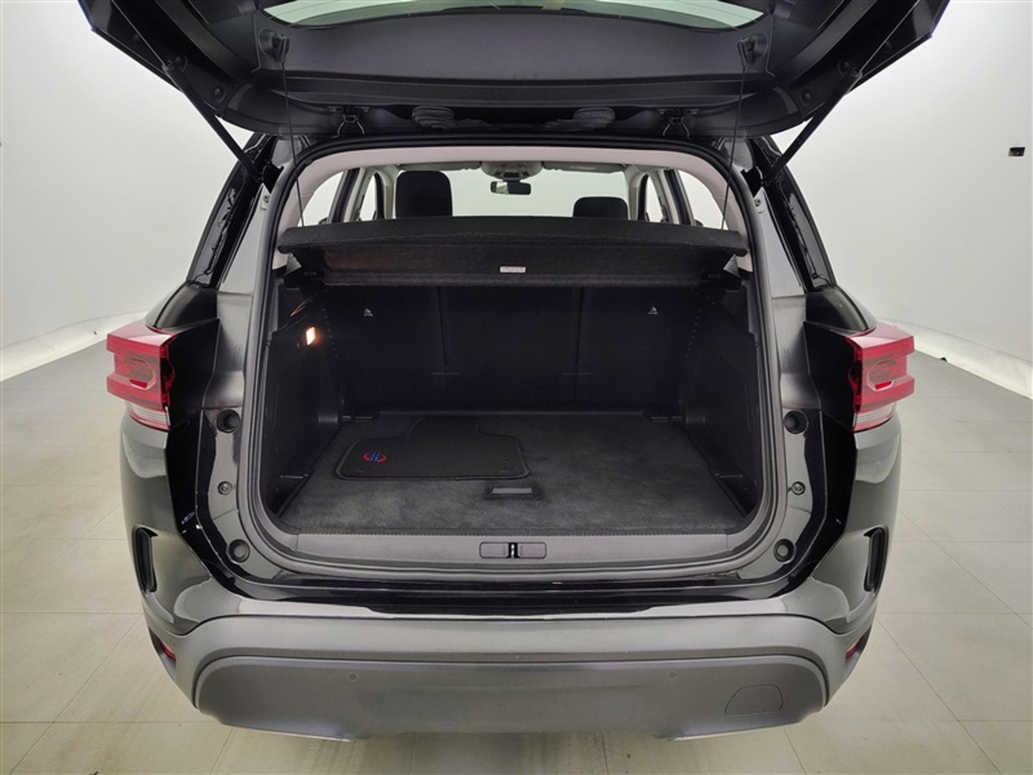 Citroen C5 Aircross 1.2 PureTech Live NAVI/FULL LED/JA18/PDC AV AR (2023) - Photo 14