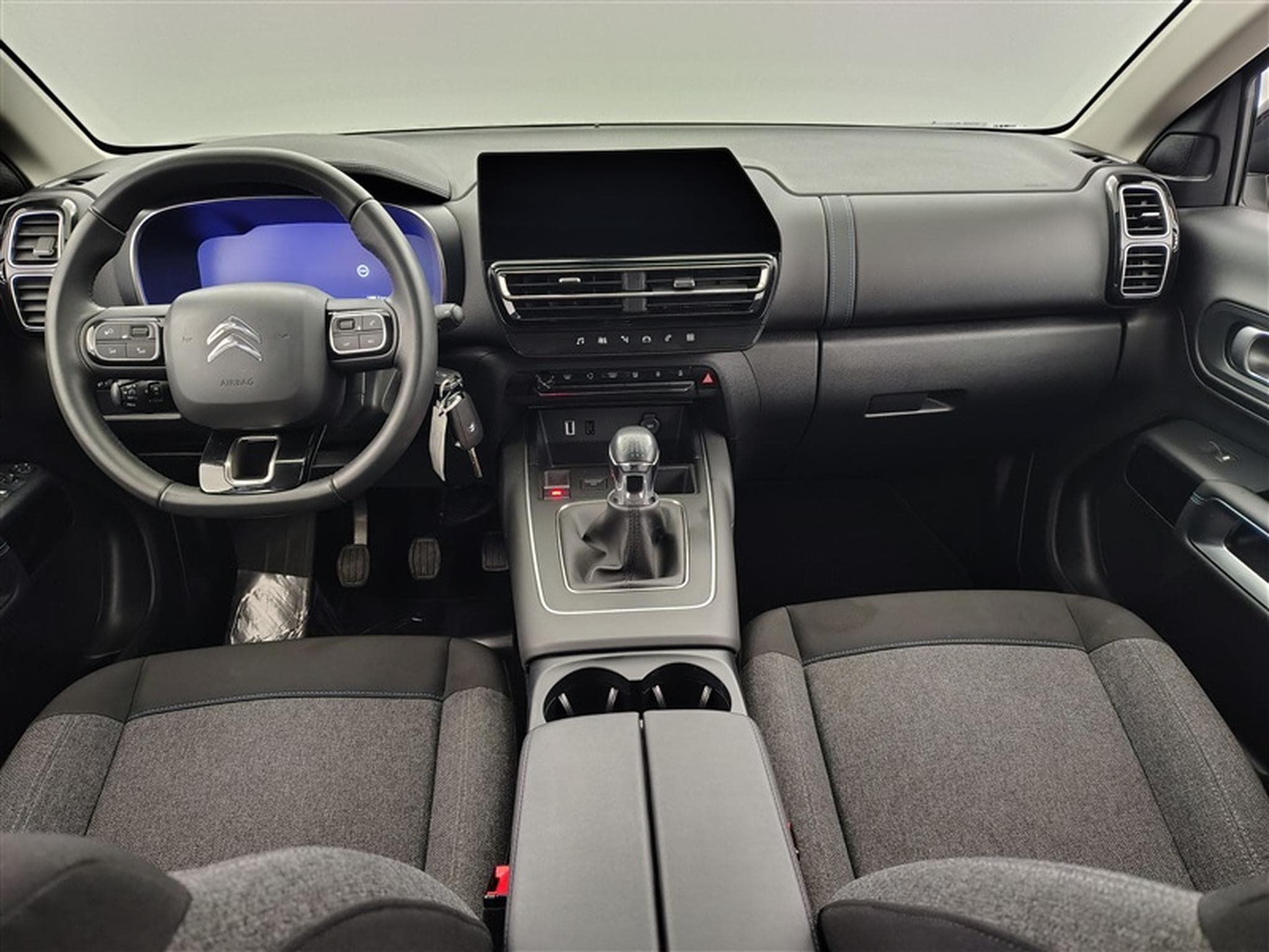 Citroen C5 Aircross 1.2 PureTech Live NAVI/FULL LED/JA18/PDC AV AR (2023) - Photo 8