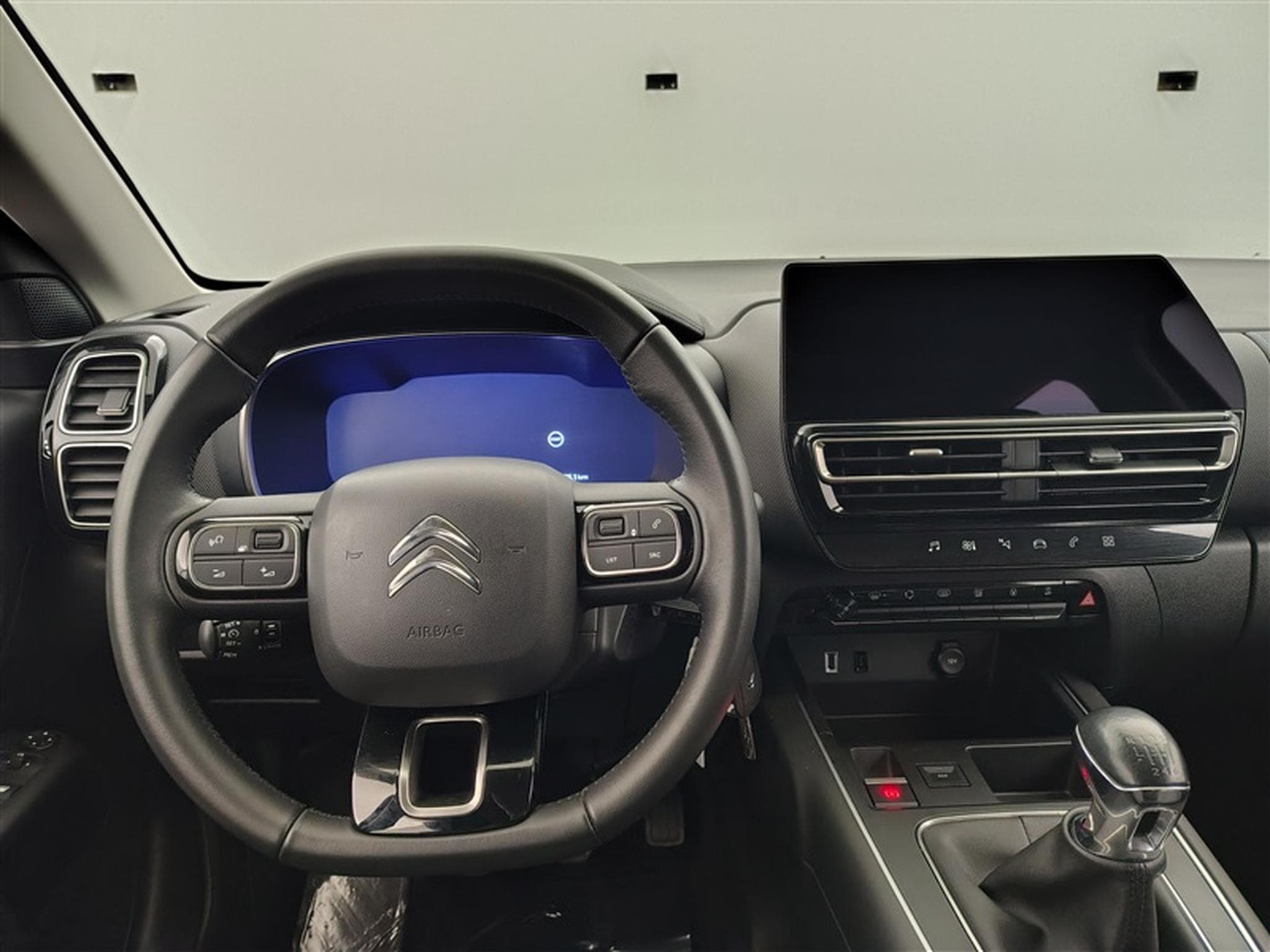 Citroen C5 Aircross 1.2 PureTech Live NAVI/FULL LED/JA18/PDC AV AR (2023) - Photo 9