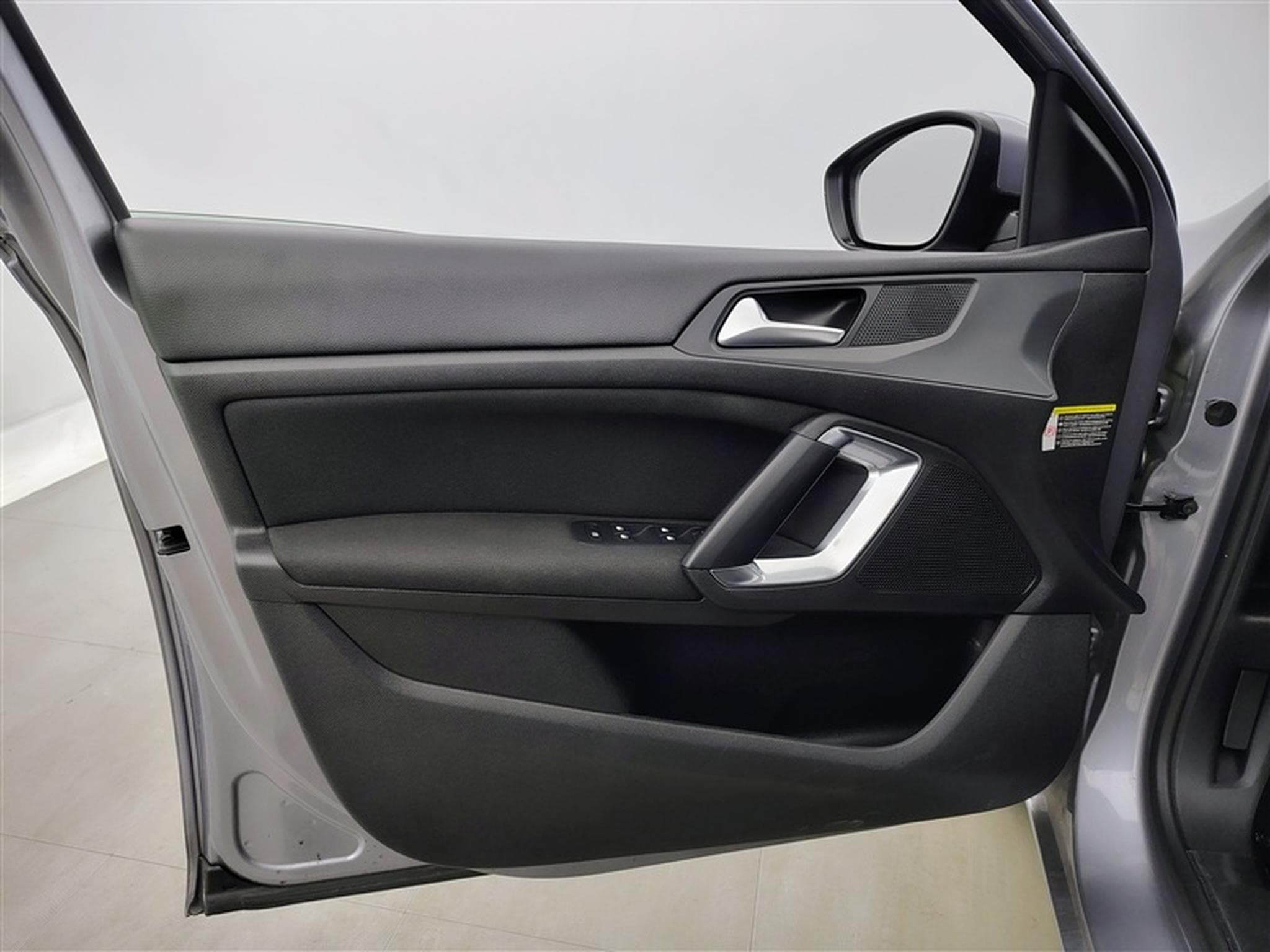 Peugeot 308 SW 1.5 BlueHDi Business Navi / PDC av+ar (2021) - Photo 17
