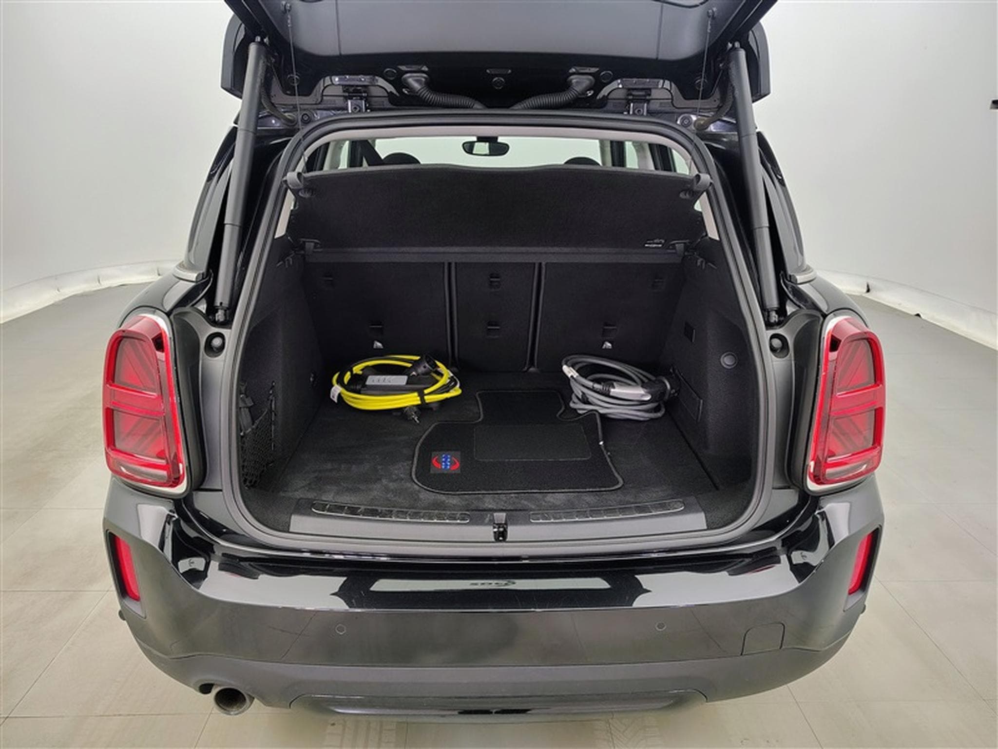 MINI Countryman 1.5A PHEV Cooper SE ALL4/NAVI/FULL LED/JA17/PDC (2023) - Photo 14