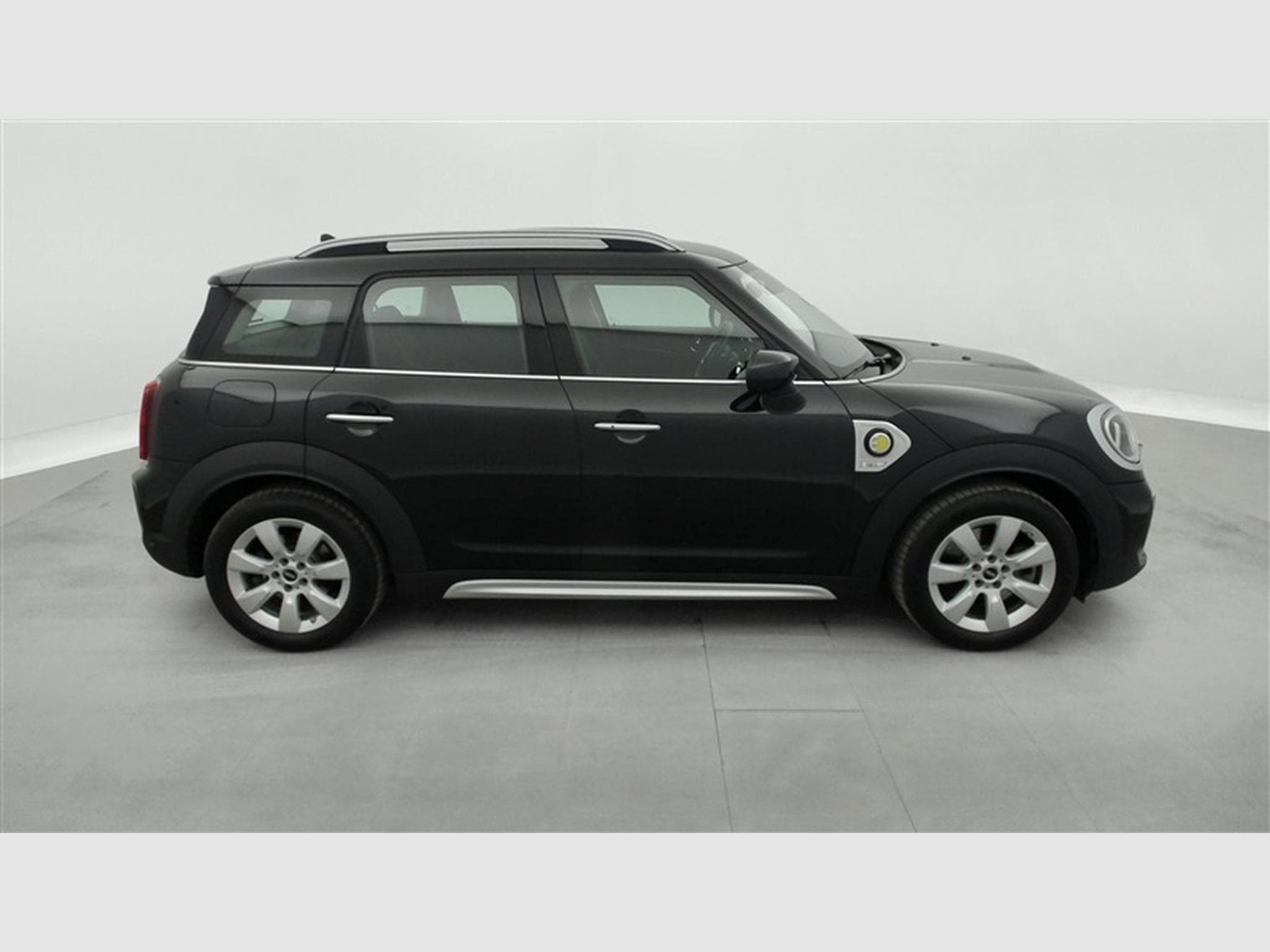 MINI Countryman 1.5A PHEV Cooper SE ALL4/NAVI/FULL LED/JA17/PDC (2023) - Photo 25
